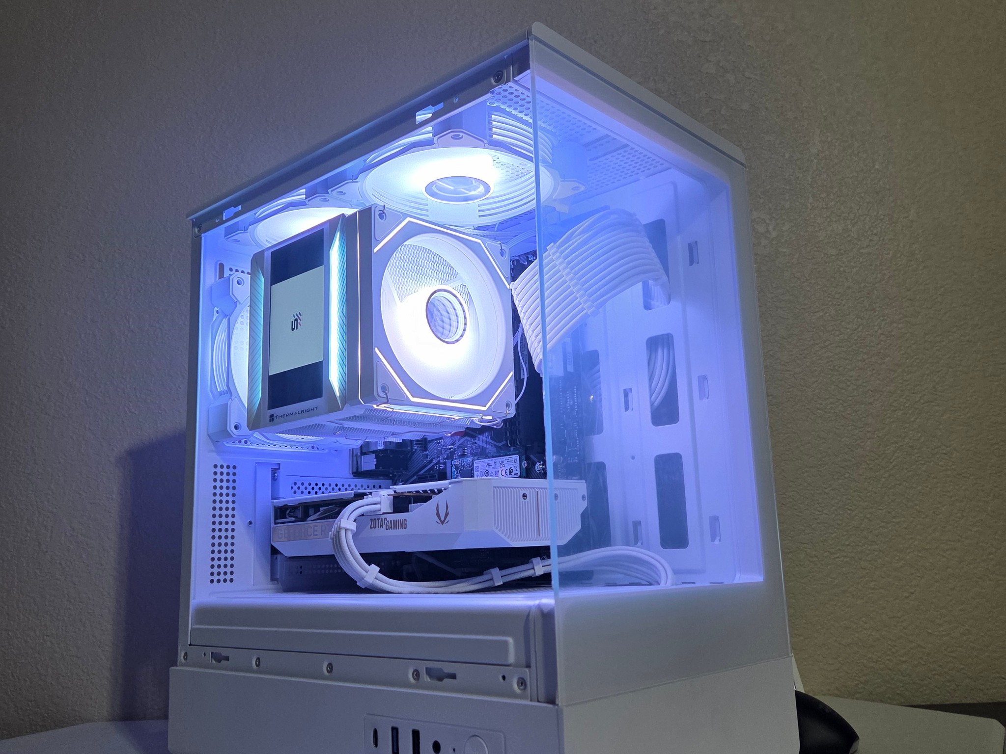 Orion Frost | White RTX 5060 Gaming PC ❄️🔥🤍⛄