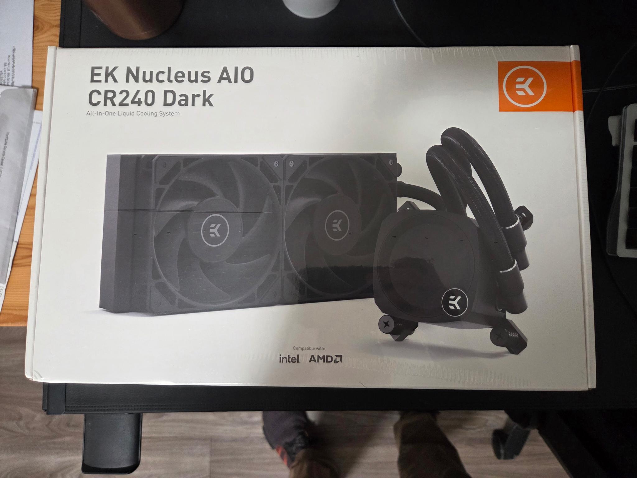 EKWB EK-Nucleus AIO CR240 Dark - Image 1