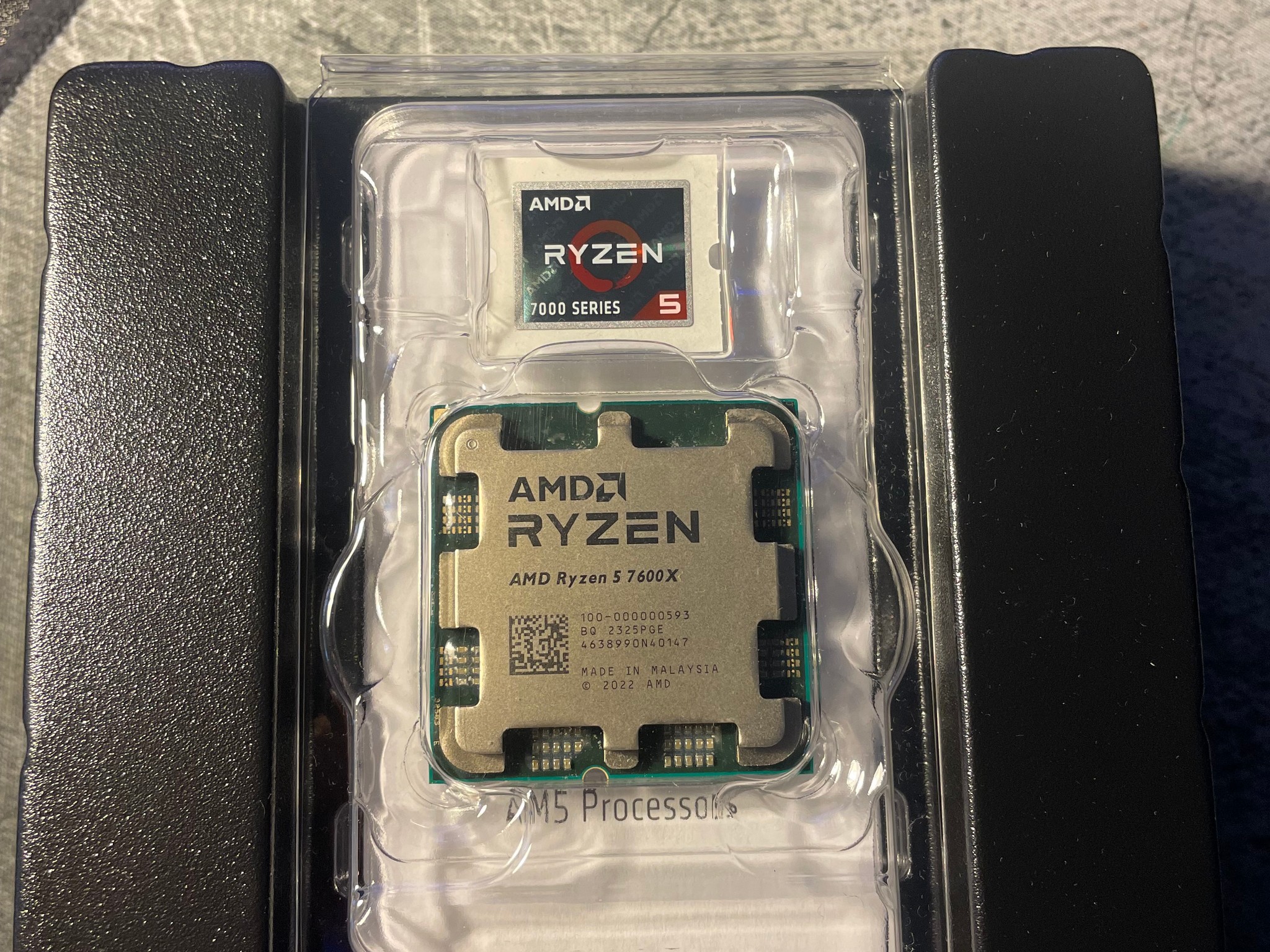 AMD Ryzen 5 7600X