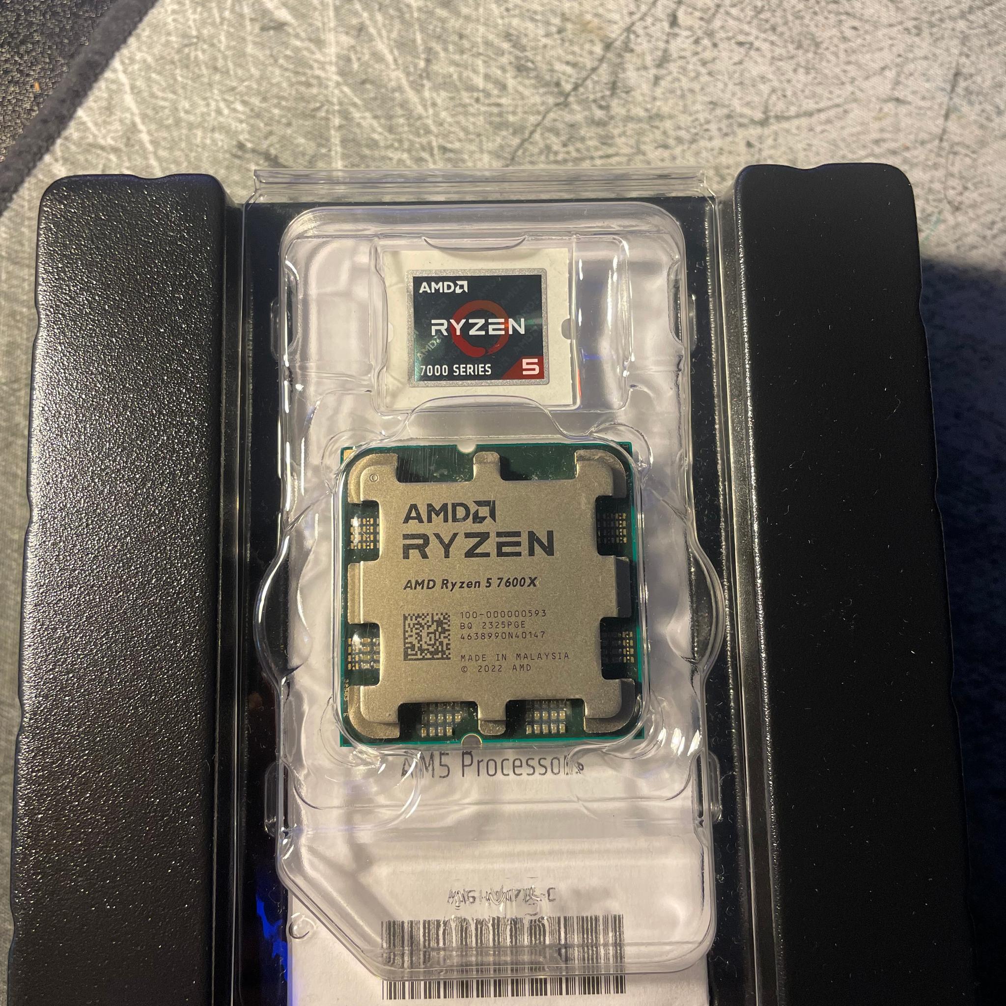 AMD Ryzen 5 7600X