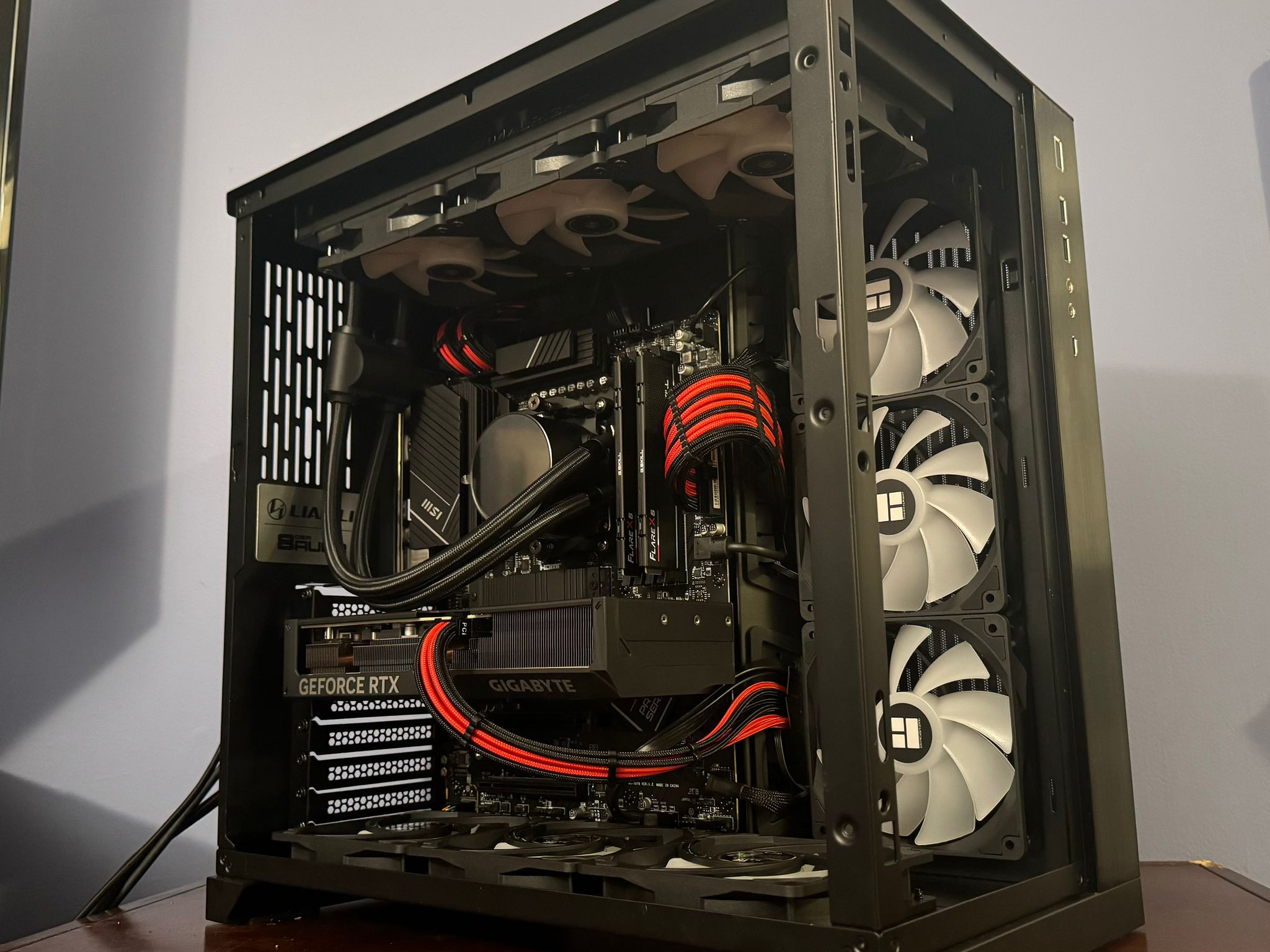 🔴⚫️Black Box⚫️🔴 RTX 4070 | Ryzen 7 7700X | 32GB DDR5 | 1TB SSD