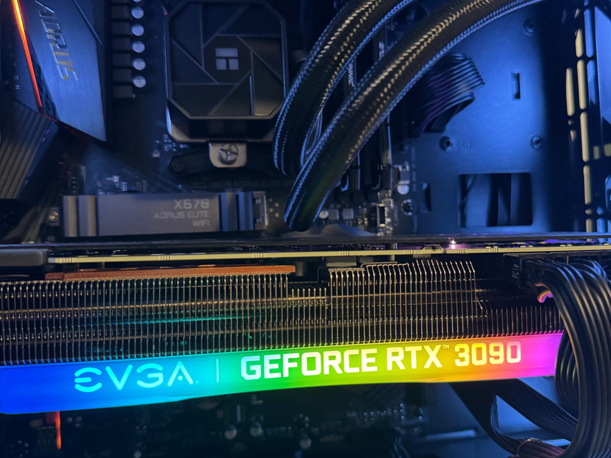 EVGA GeForce RTX 3090 FTW3 Ultra Gaming 24GB GDDR6X