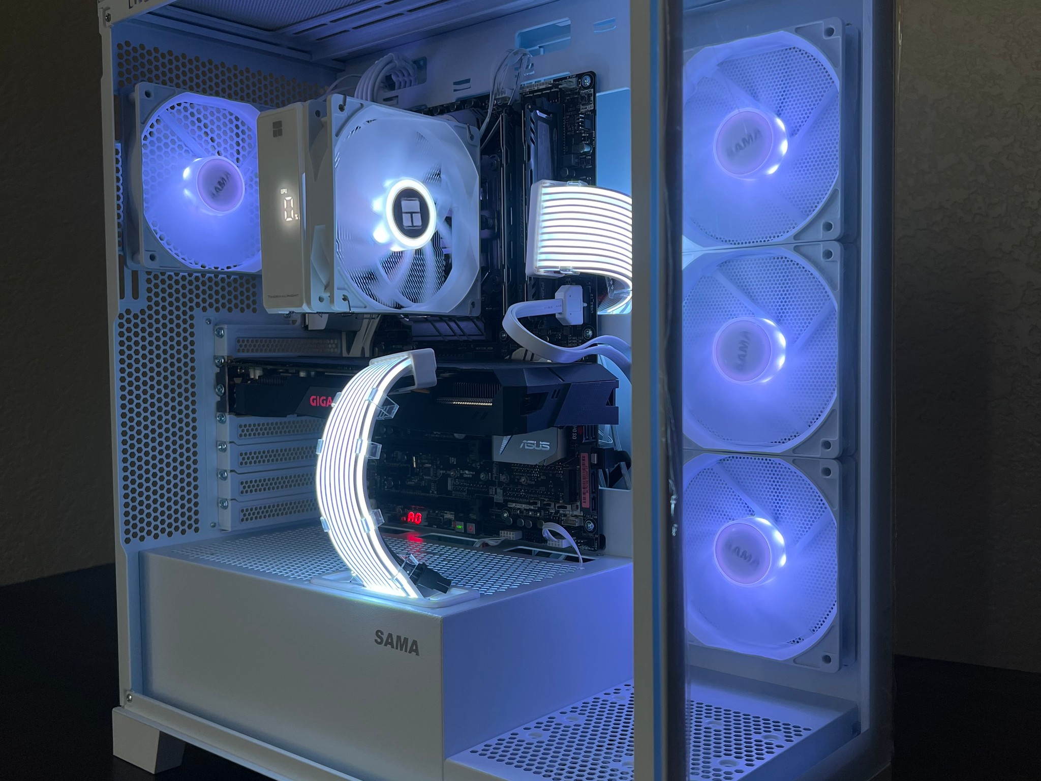 Custom White Gaming PC | i7-6700 | GTX 1660 Super | 16GB RAM | 500GB SSD
