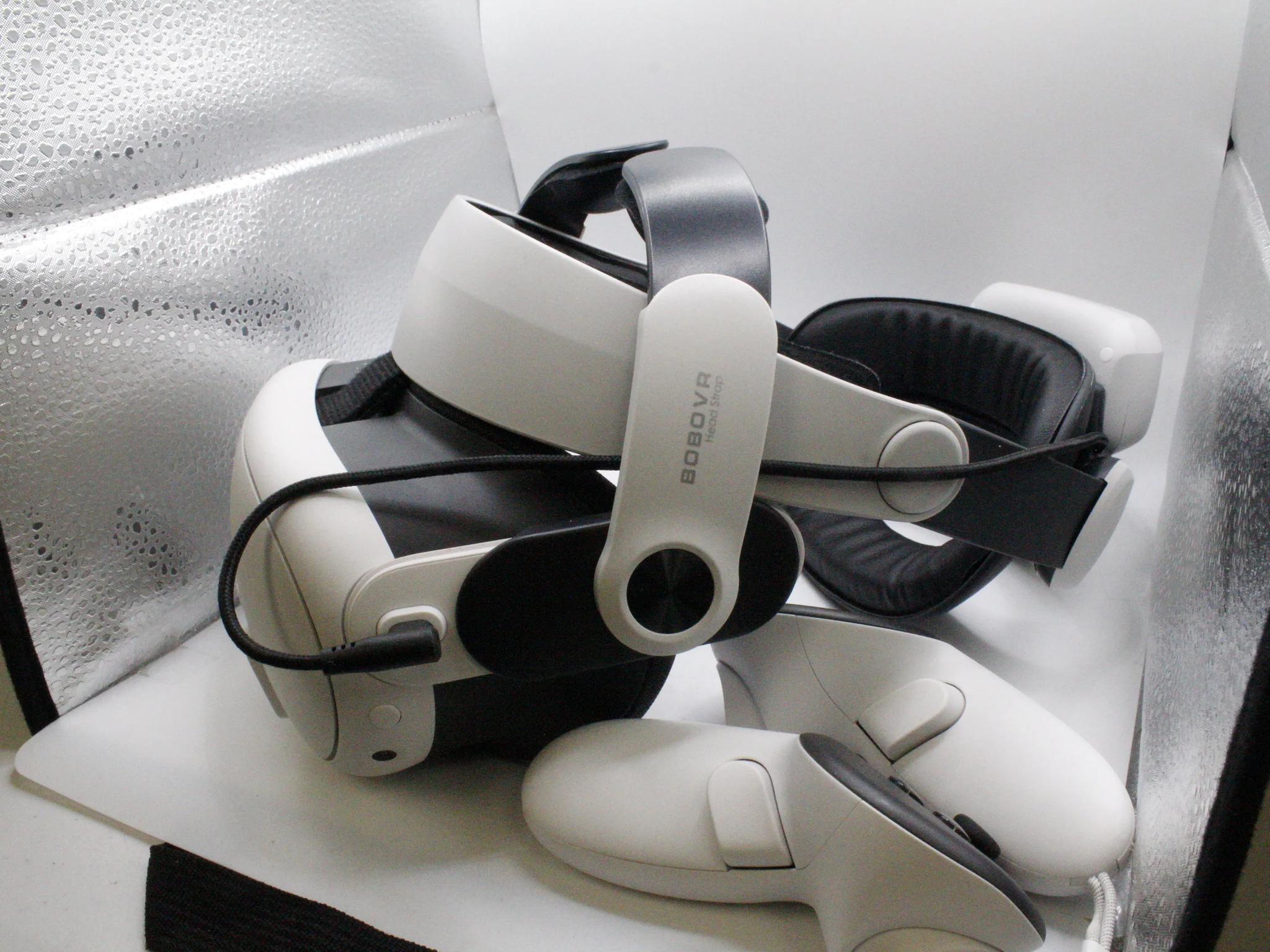 Meta Quest 3 VR Headset + BOBOVR M3 Pro Battery Strap & Original Cables - Excellent Condition