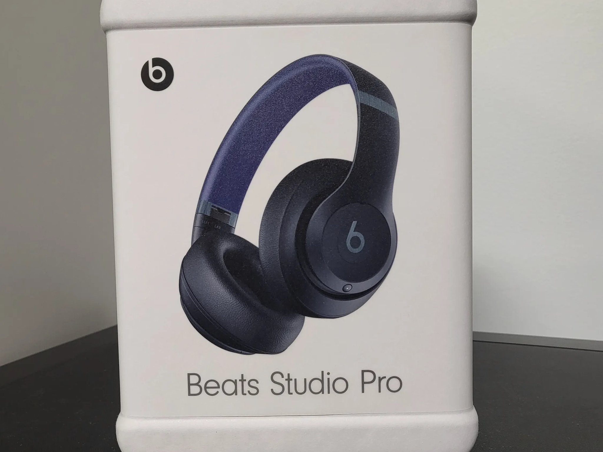 BNIB Beats Studio Pro