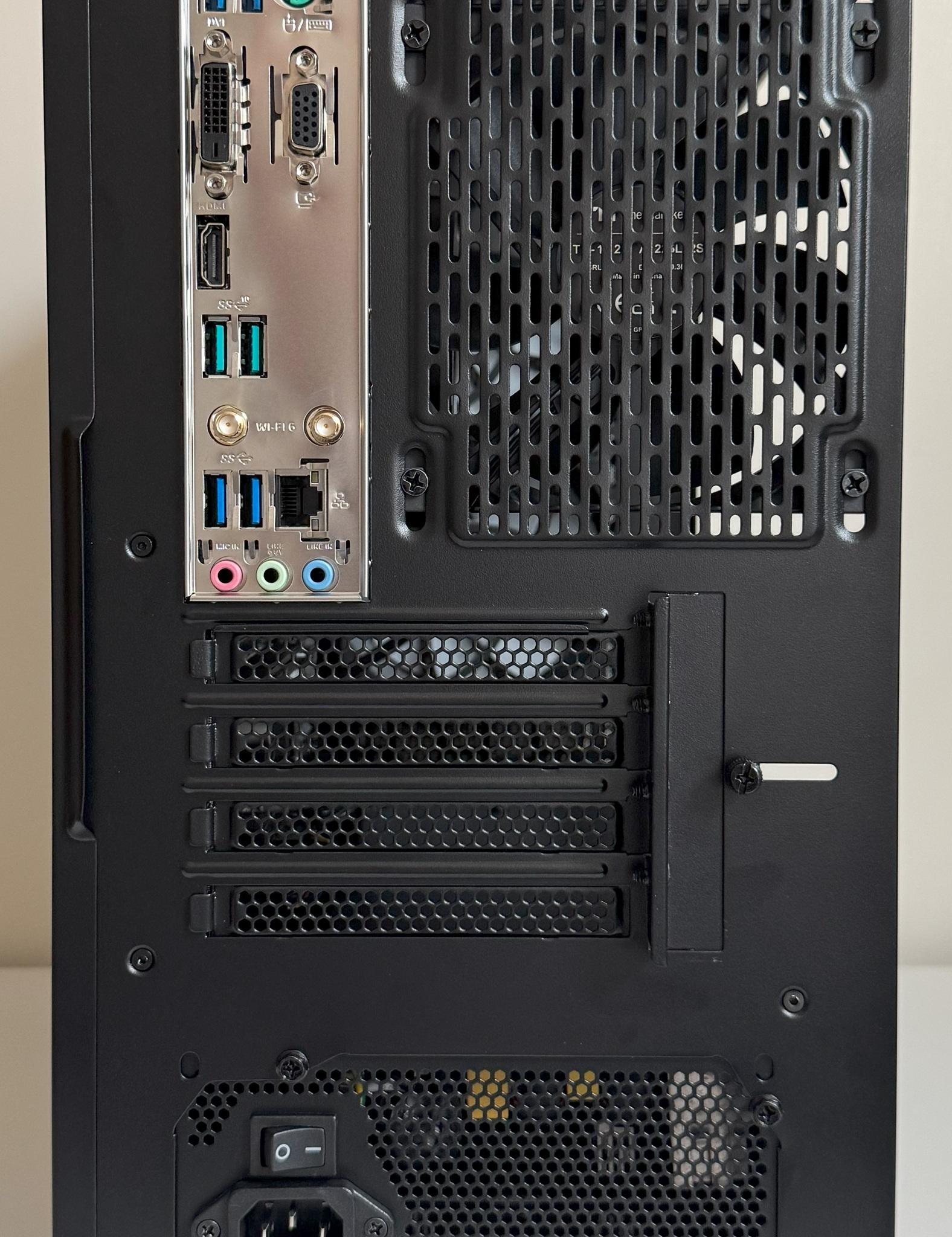 AMD Ryzen 5 5600GT Gaming PC Radeon Vega 7 Graphics ASUS B550M-A B550 Thermaltake Versa H18 Case