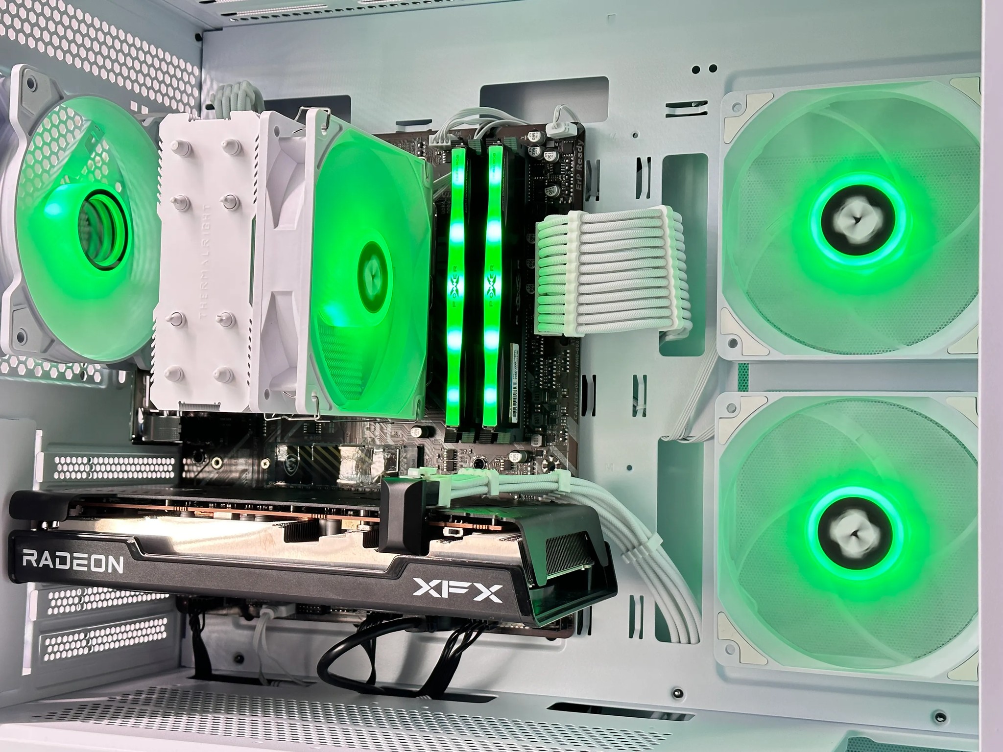 🧊Iceberg🧊 AMD RX 6650 XT 8GB🌨️AMD Ryzen 5 5600X 6Core🌨️32GB DDR4🌨️ 1TB SSD NVME