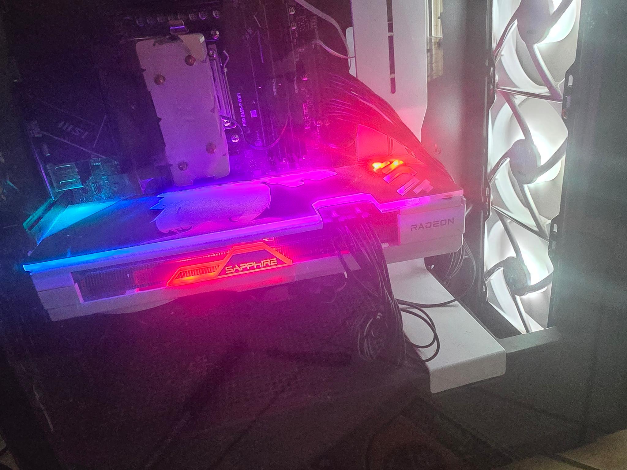 Sapphire Pure AMD RX 7800 XT