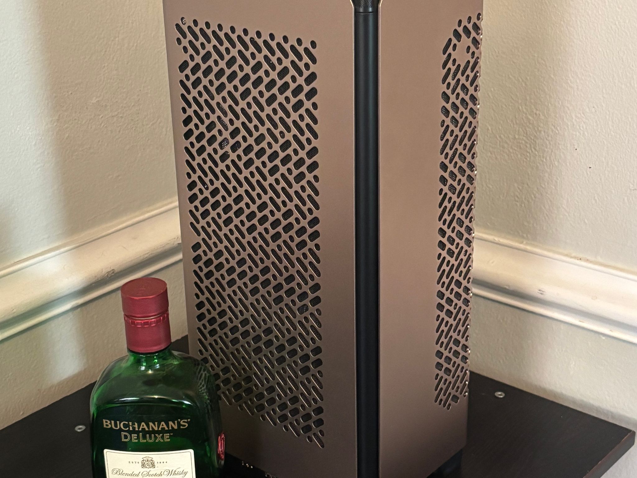 “Honey it’s for work” - 250k 5070 ITX PC