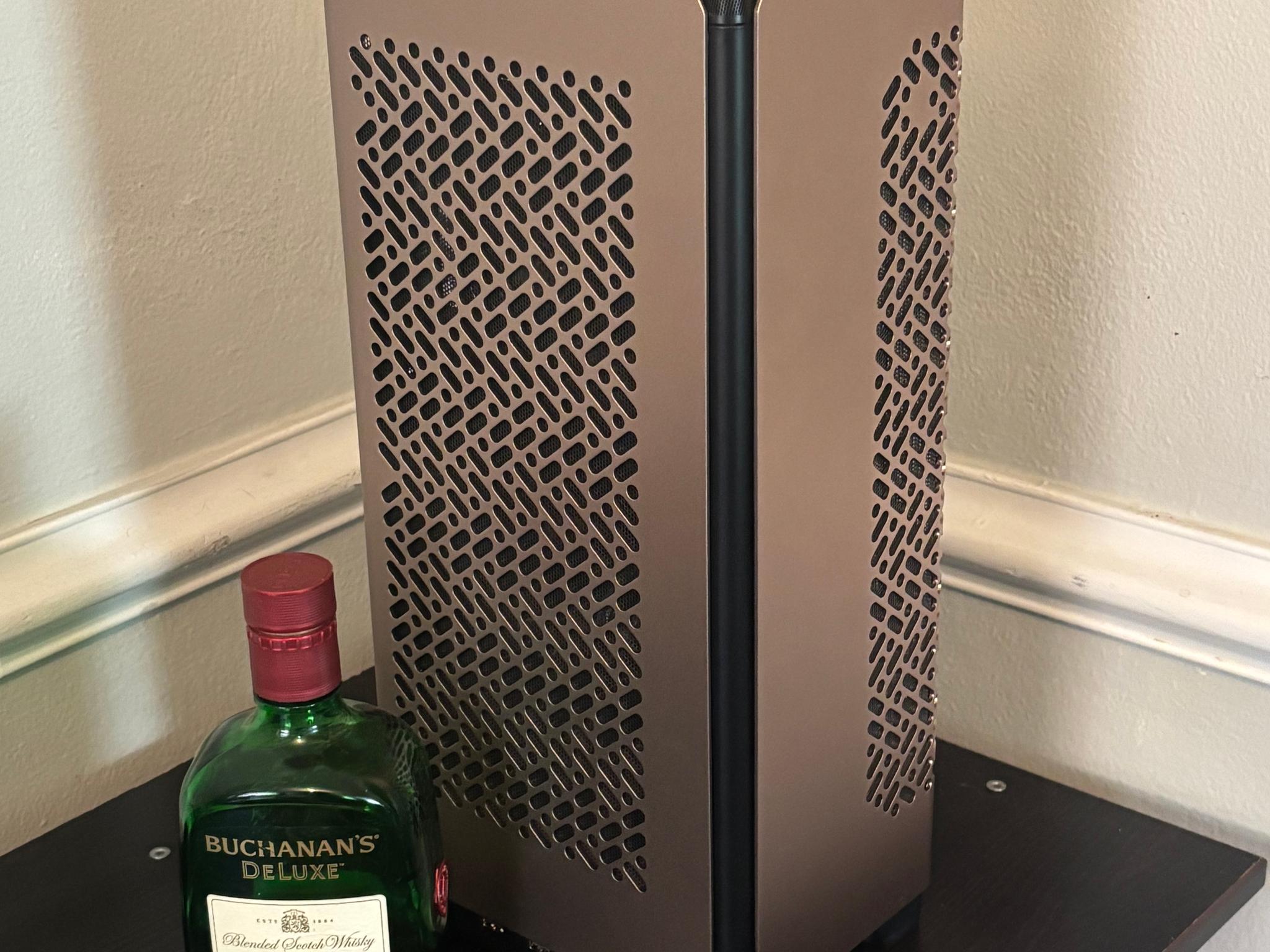 “Honey it’s for work” - 250k 5070 ITX PC