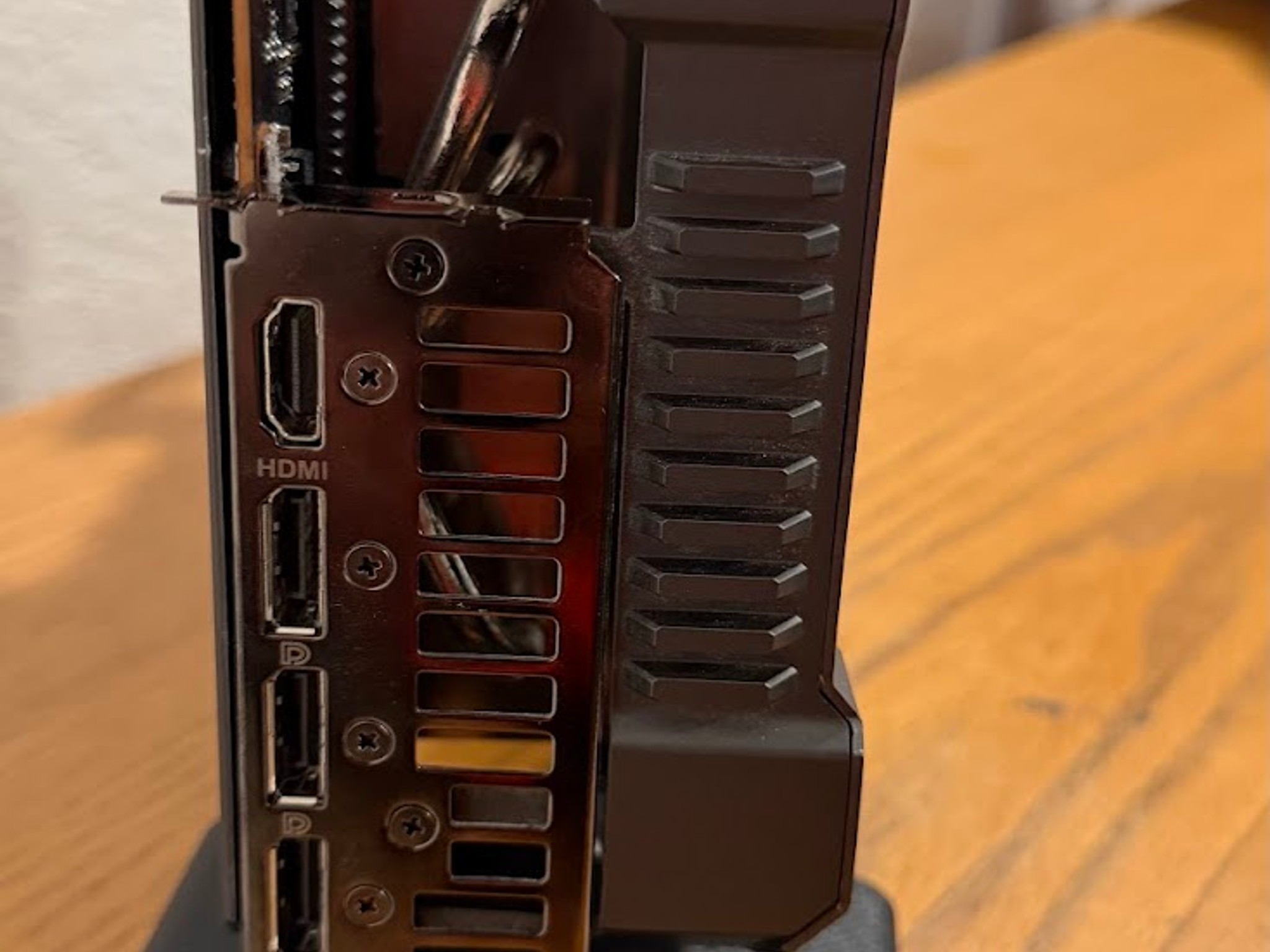 ASUS TUF Gaming Radeon RX 7900 XTX OC Edition