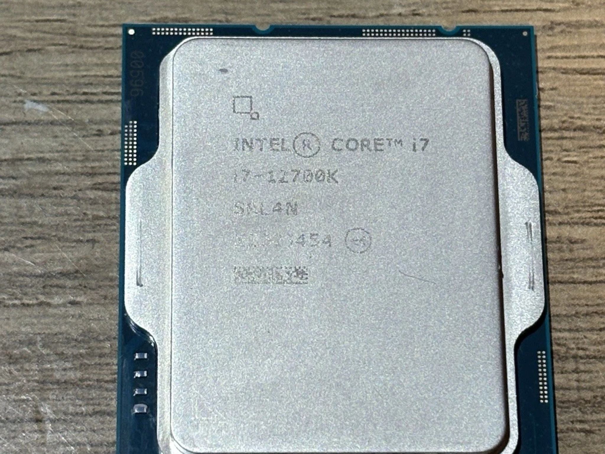 i7-12700k, 2x32GB DDR4 3600MHZ, Z-690 WIFI D4