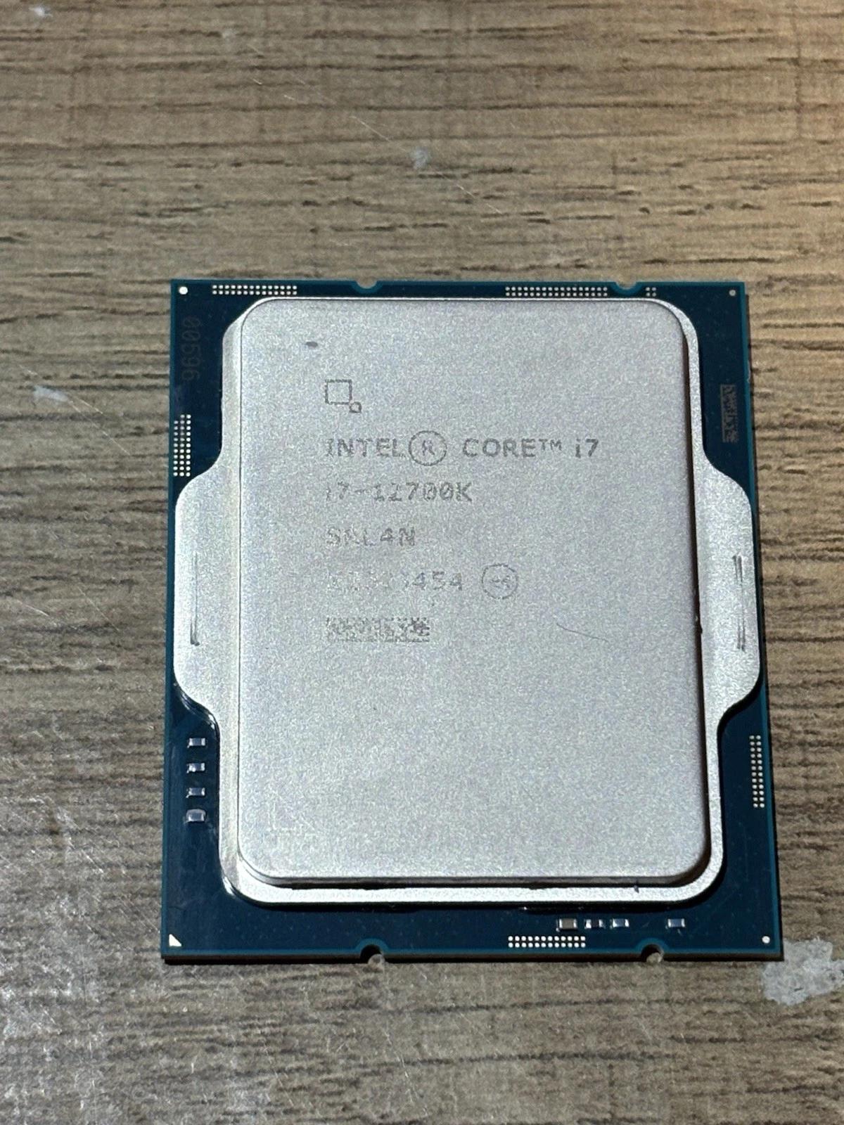i7-12700k, 2x32GB DDR4 3600MHZ, Z-690 WIFI D4