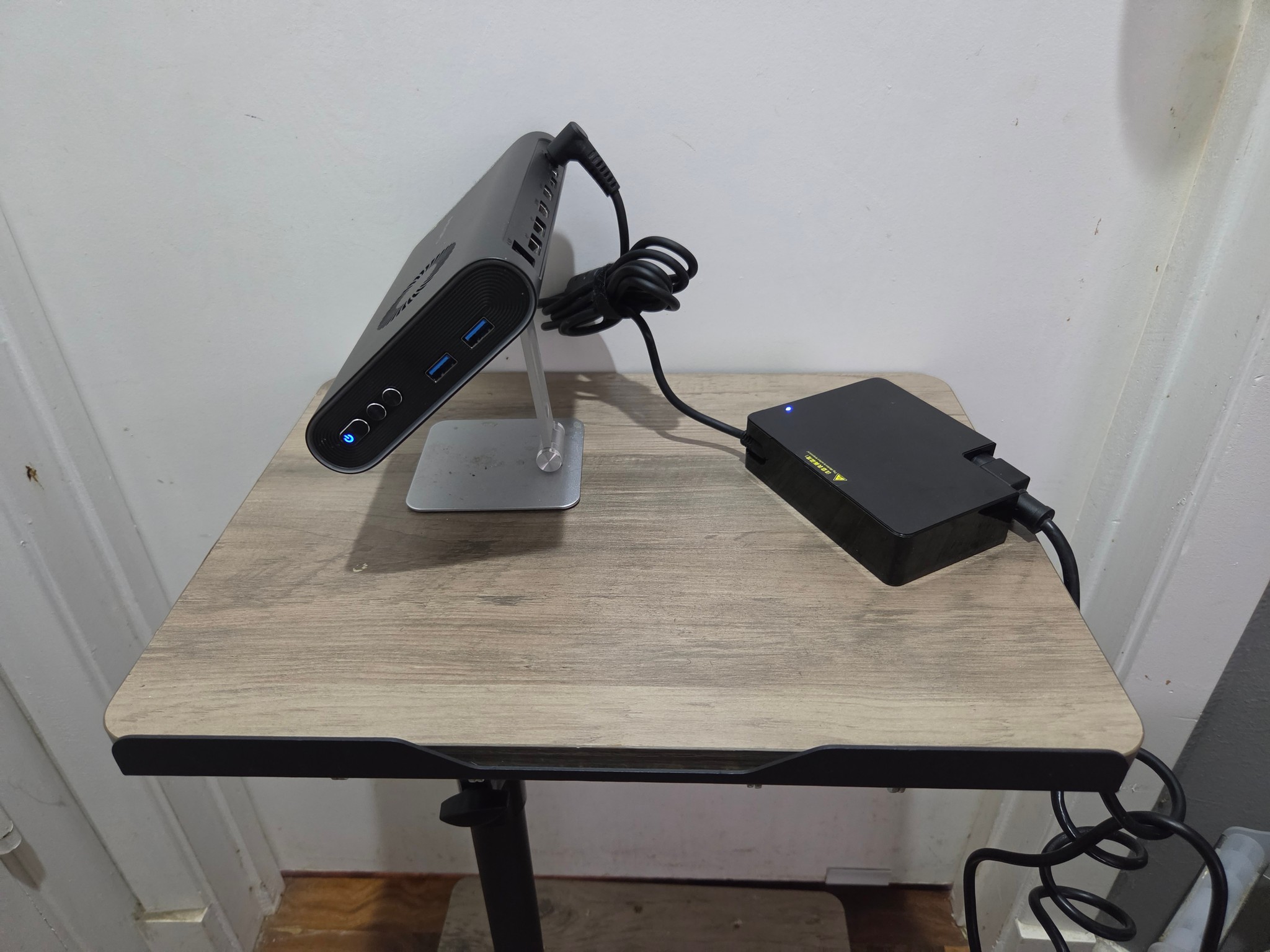 ONEXPLAYER ONEXGPU (7600M XT / 8 GB GDDR 6 VRAM)