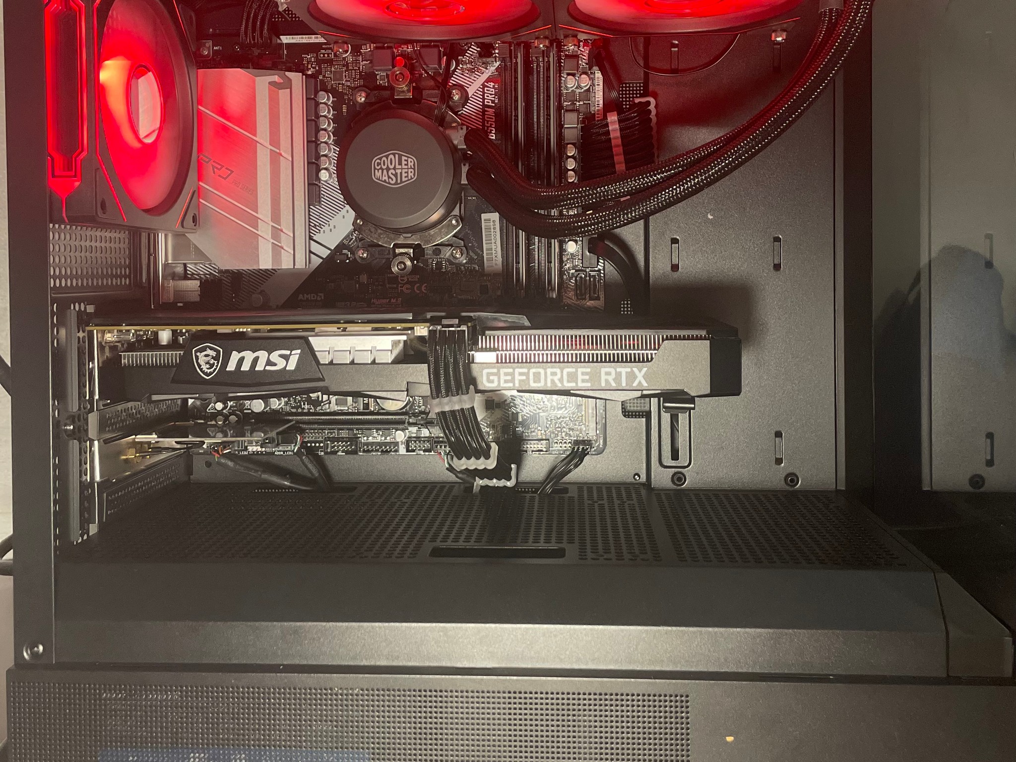 - [ ] Gaming PC | GEFORCE 3060 12gb| RYZEN 7 | 16GB RAM | WINDOWS 11 home | WiFi and Bluetooth
