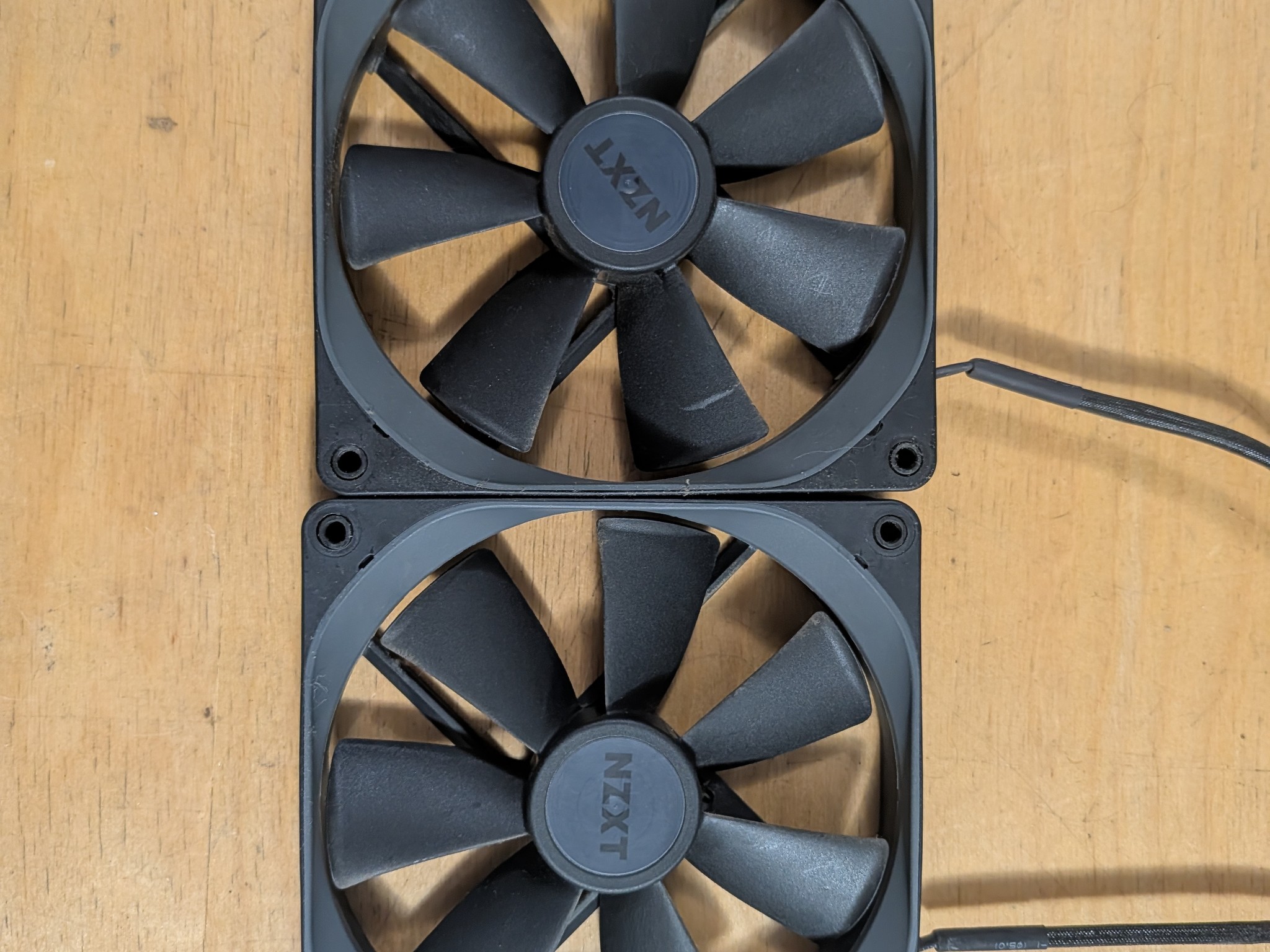 2x 140MM NZXT black AIO fans