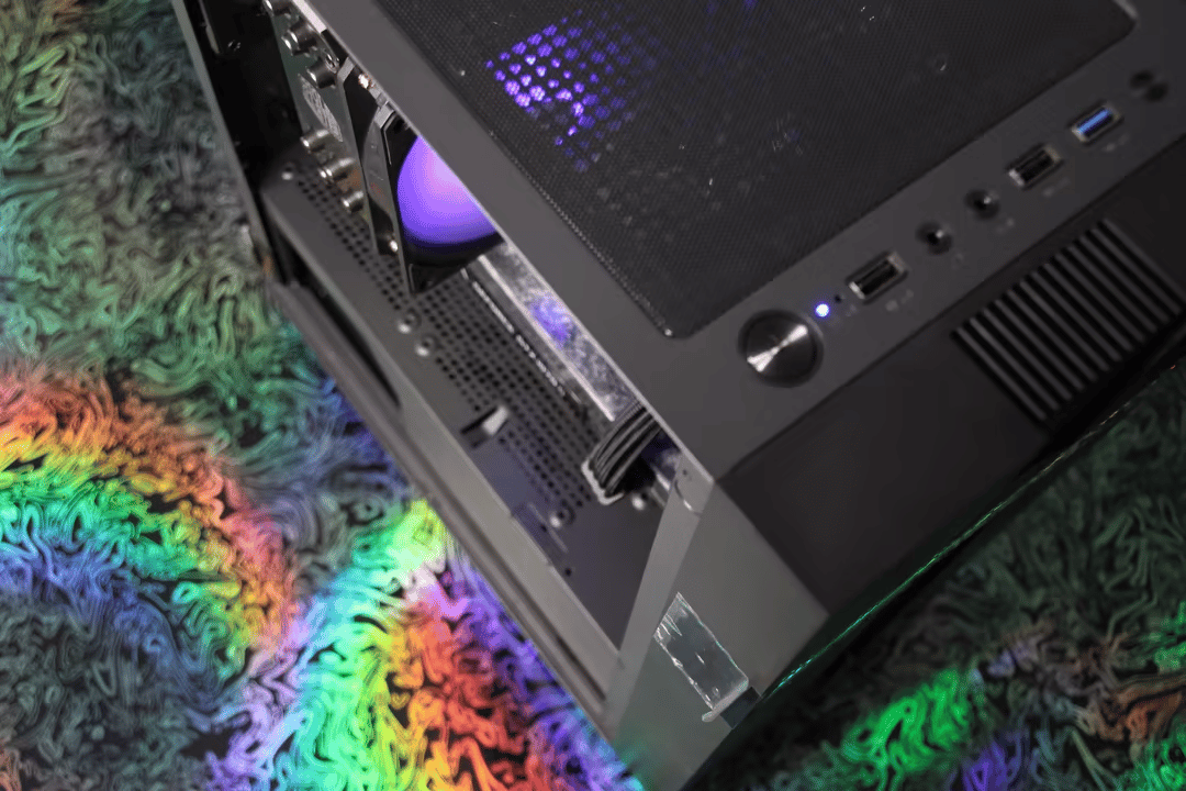 "LUNA" // Ryzen 7 2700X, GTX 1070 Ti // Mid-Range Gaming PC