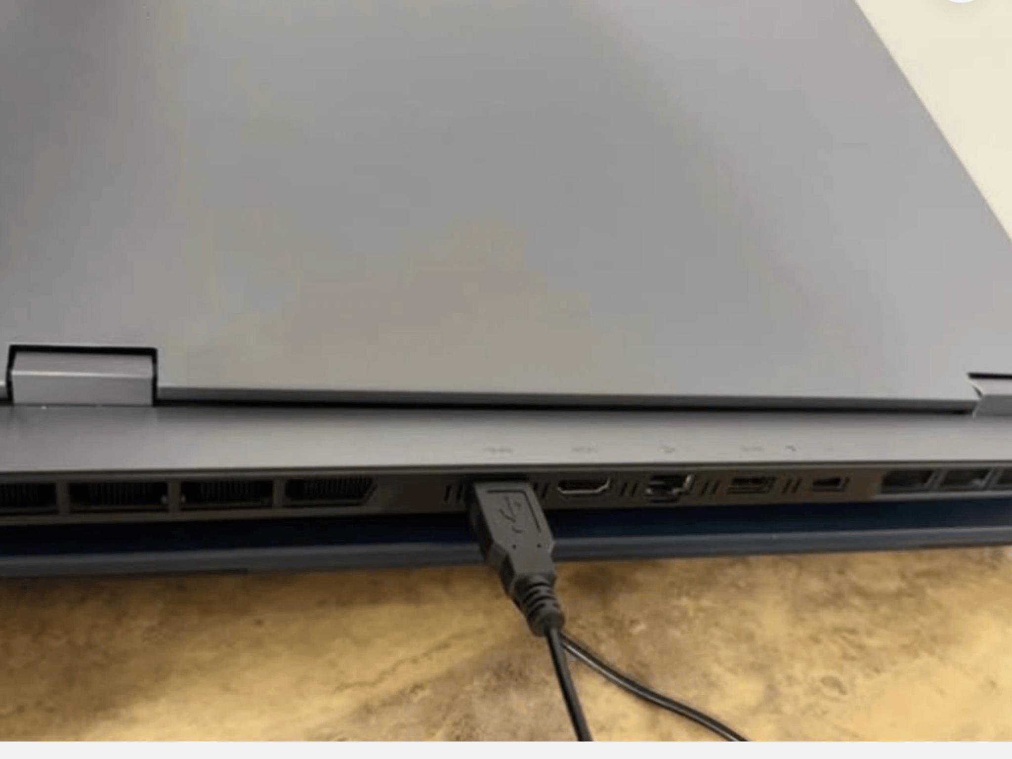 Lenovo Laptop LOQ 15.6" FHD 144Hz (Ryzen 5 7235HS, 12GB/512GB SSD, RTX 4050)