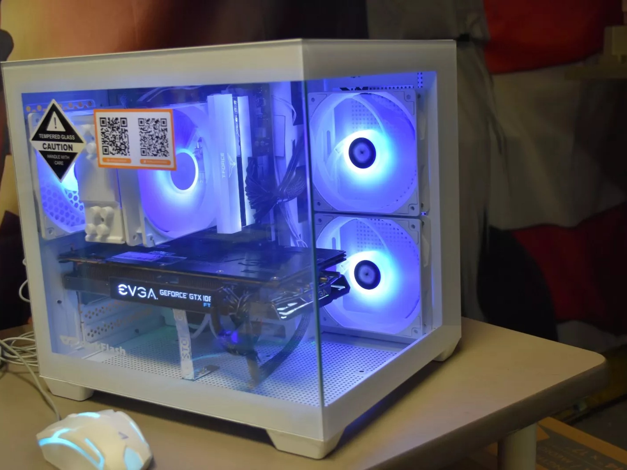 Gaming PC Intel I 5 9400F RGB  16 GBS of Ram GPU Evga G Force FTW 1080 8 GB NVME 1TB 600 Watt PSU