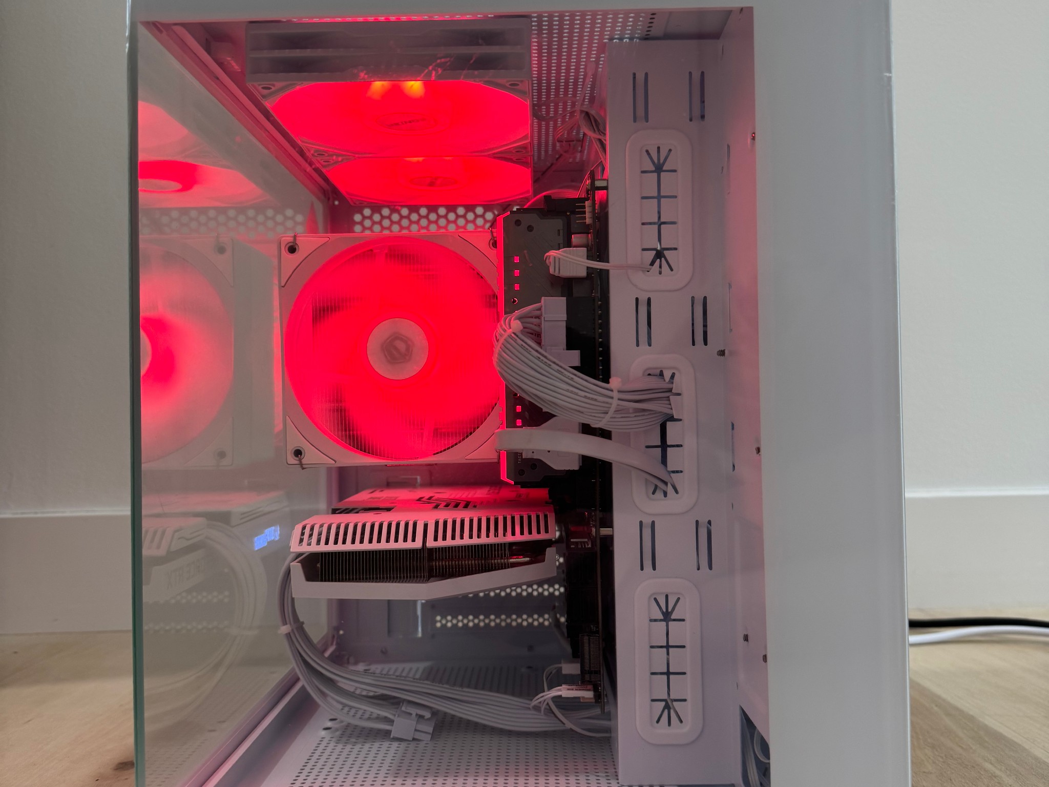 Rtx 3070 and Ryzen 5 3600 gaming pc