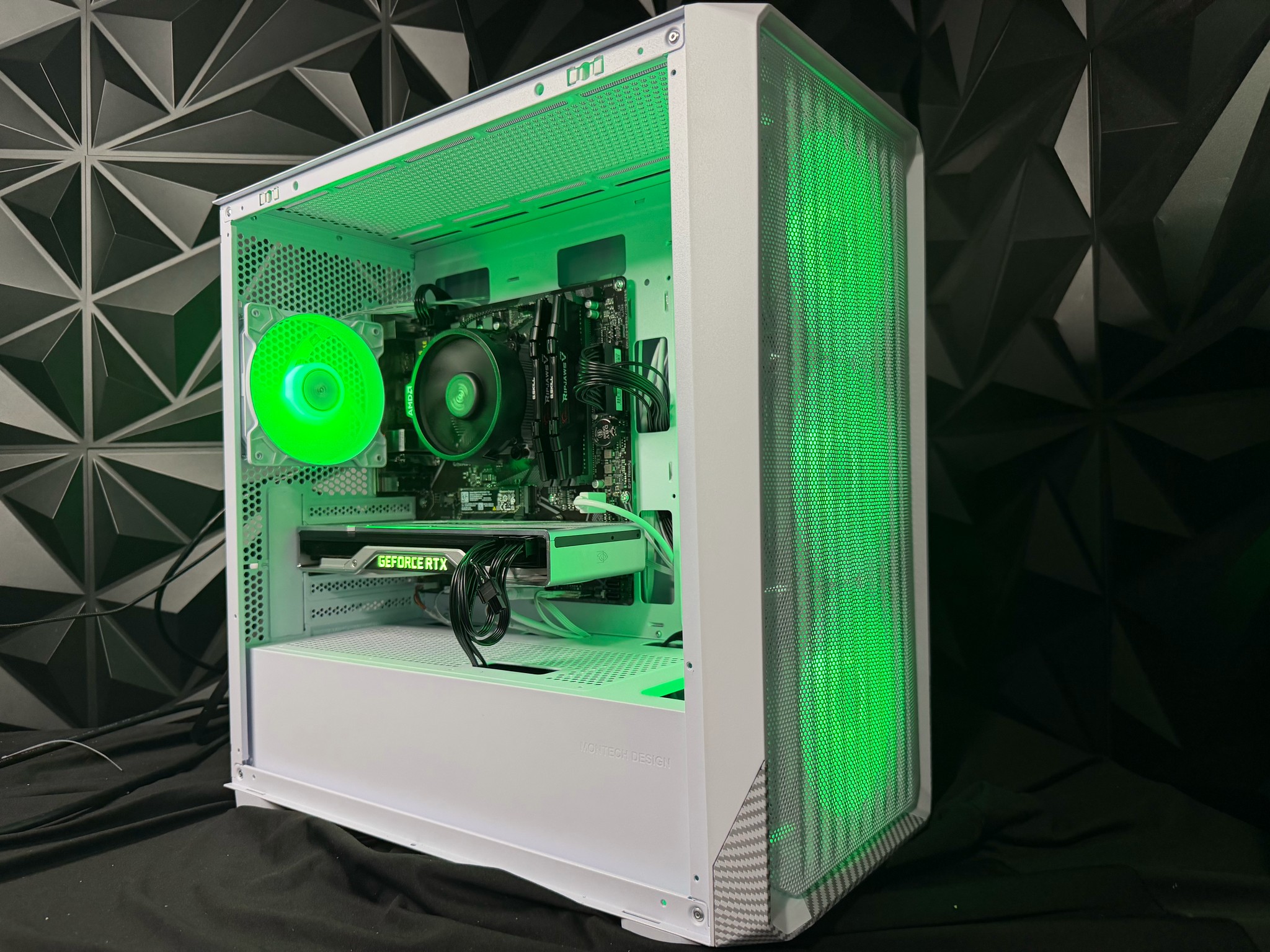 🌲❄️ FOREST ICE ❄️🌲Ryzen 5 5500| RTX 2070Super| 16 GB DDR4| 500GB NVMe| 650W PSU