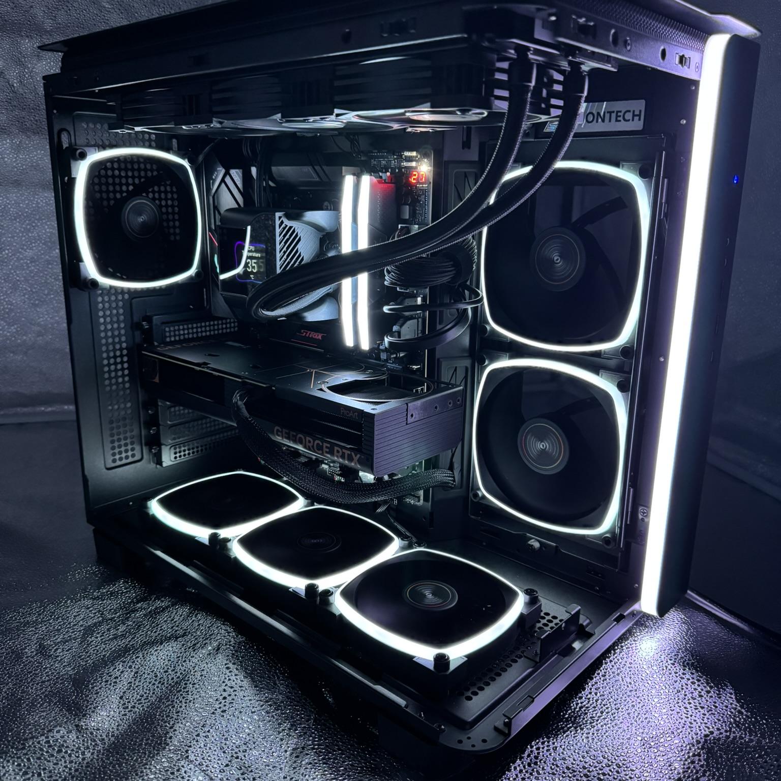 RTX 4070 SUPER | Ryzen 7800X3D | 2TB NVME | WIFI