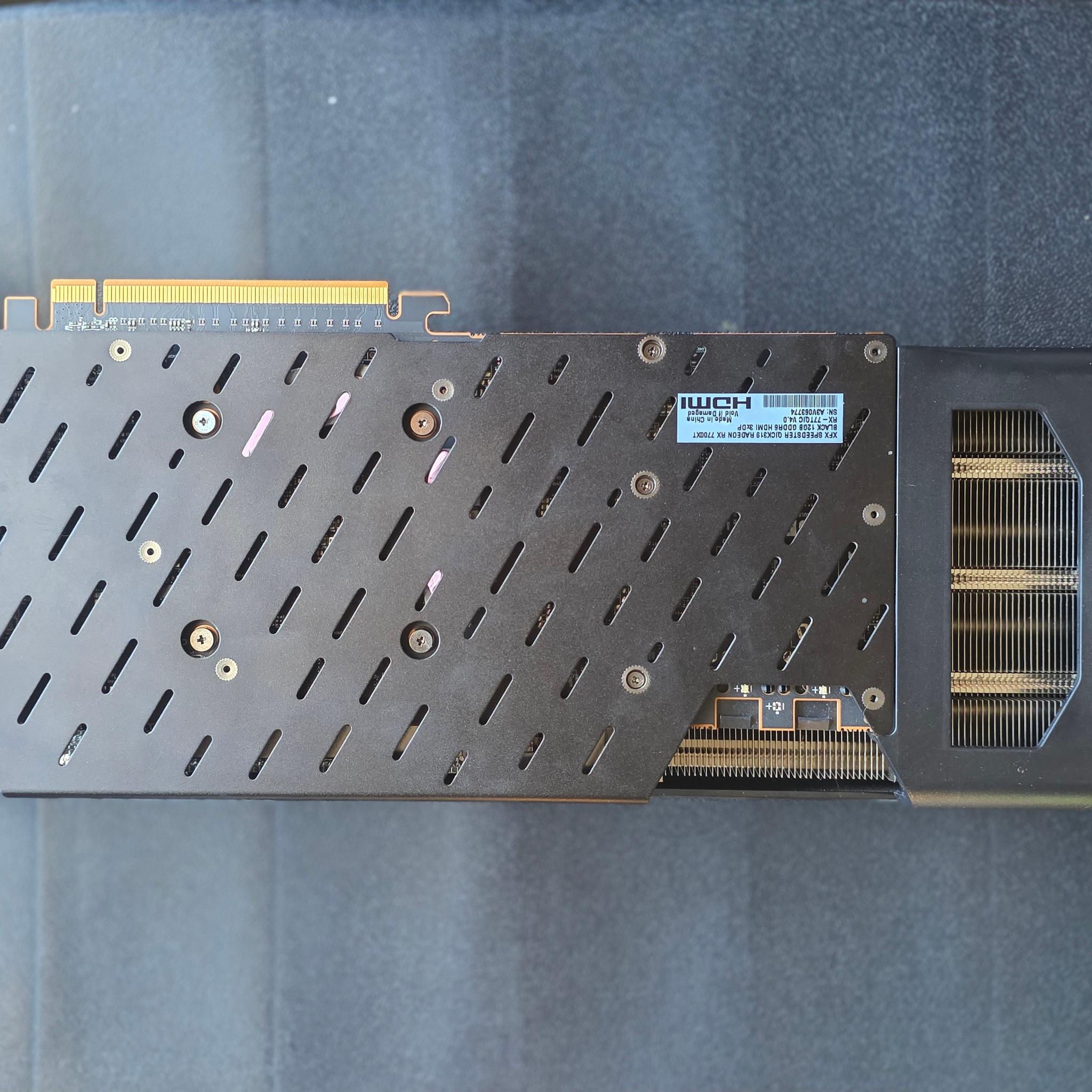 RX 7700 XT XFX Speedster QICK 319 BLACK
