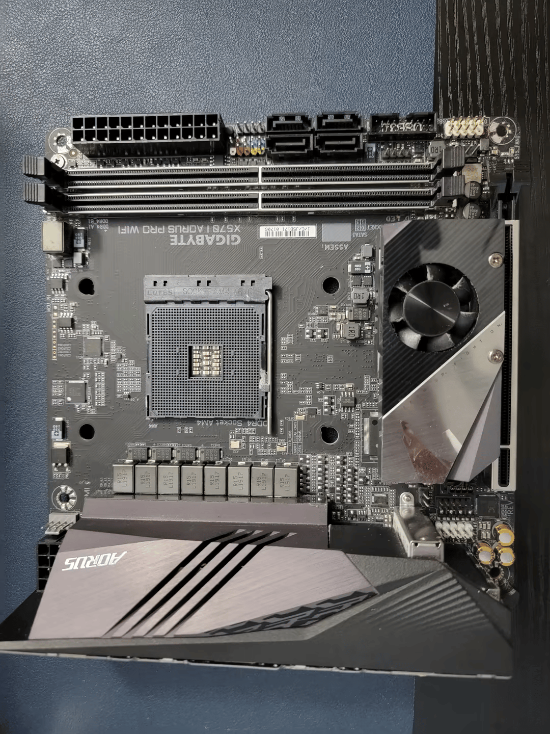 Gigabyte X570 I AORUS PRO WIFI Mini ITX AM4 Motherboard