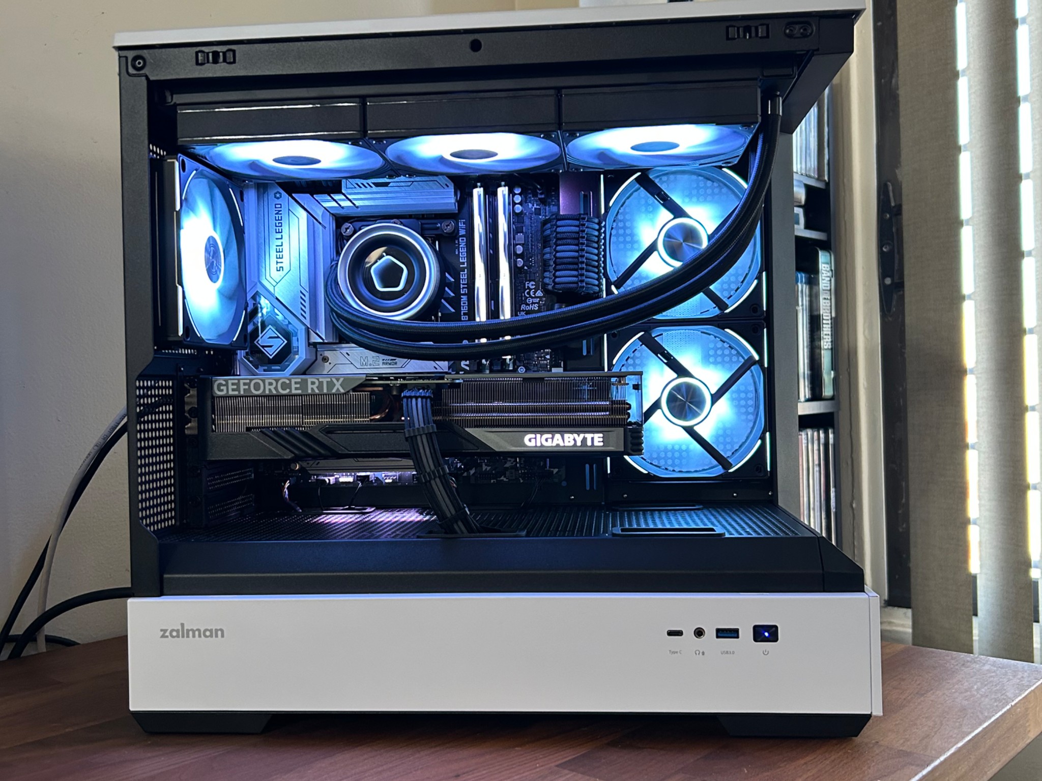 RTX 4070ti Super | Intel i5 14600K | 32GB DDR5 7200MT/s | 2TB SSD | The Legend RTX