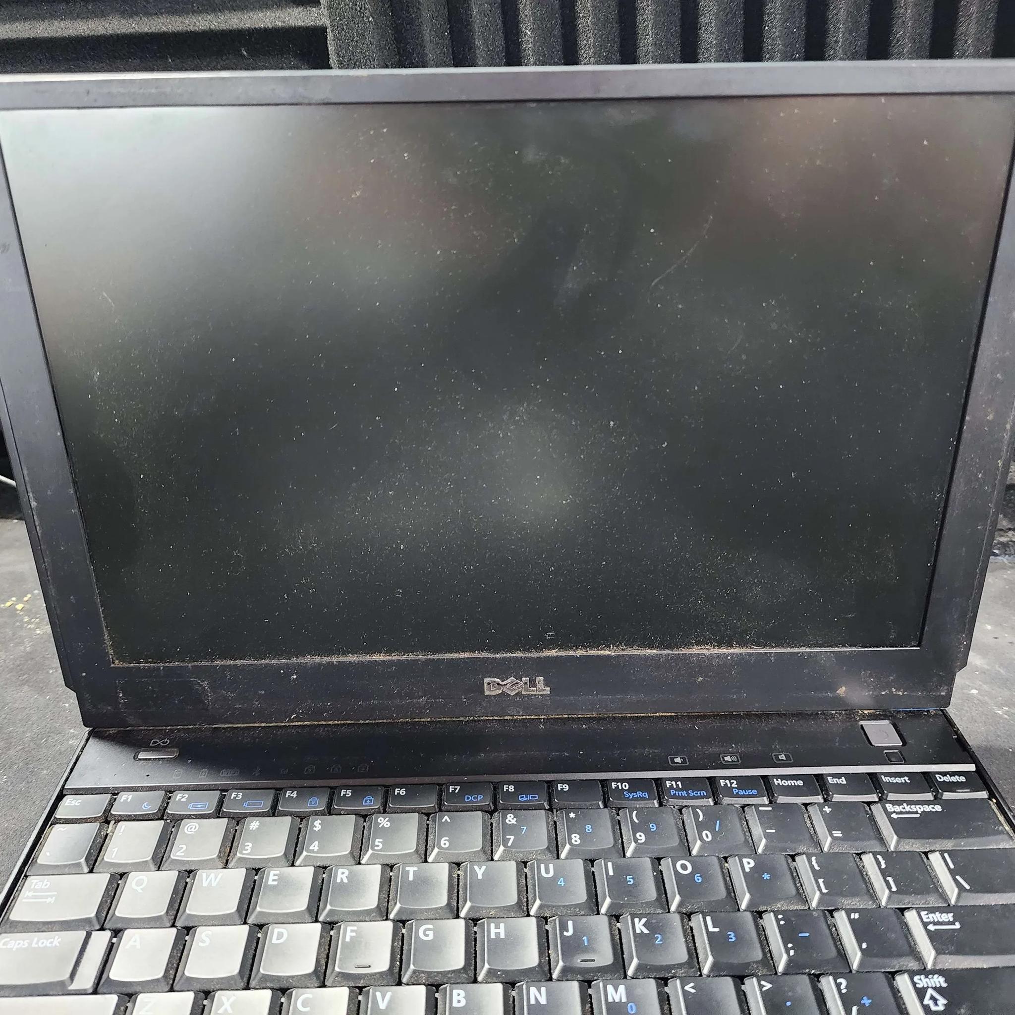 Dell Inspiron 13" Laptop (NO DISK DRIVE)