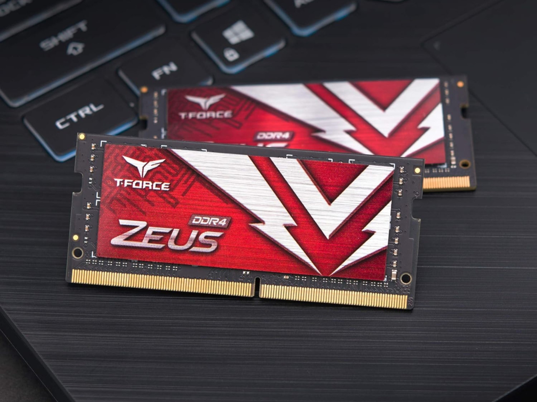 TEAMGROUP T-Force Zeus DDR4 SODIMM 16GB (2x8GB) 3200MHz (PC4-25600) 260 Pin CL22