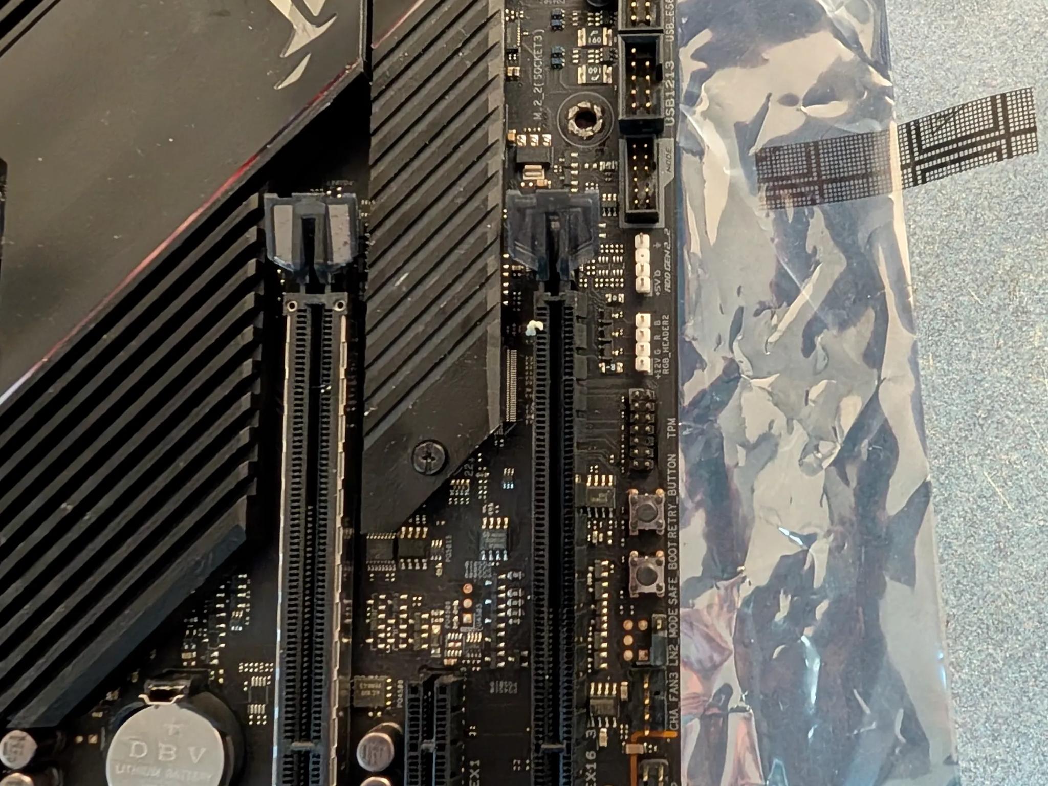 Asus ROG Crosshair DarkHero x570 motherboard