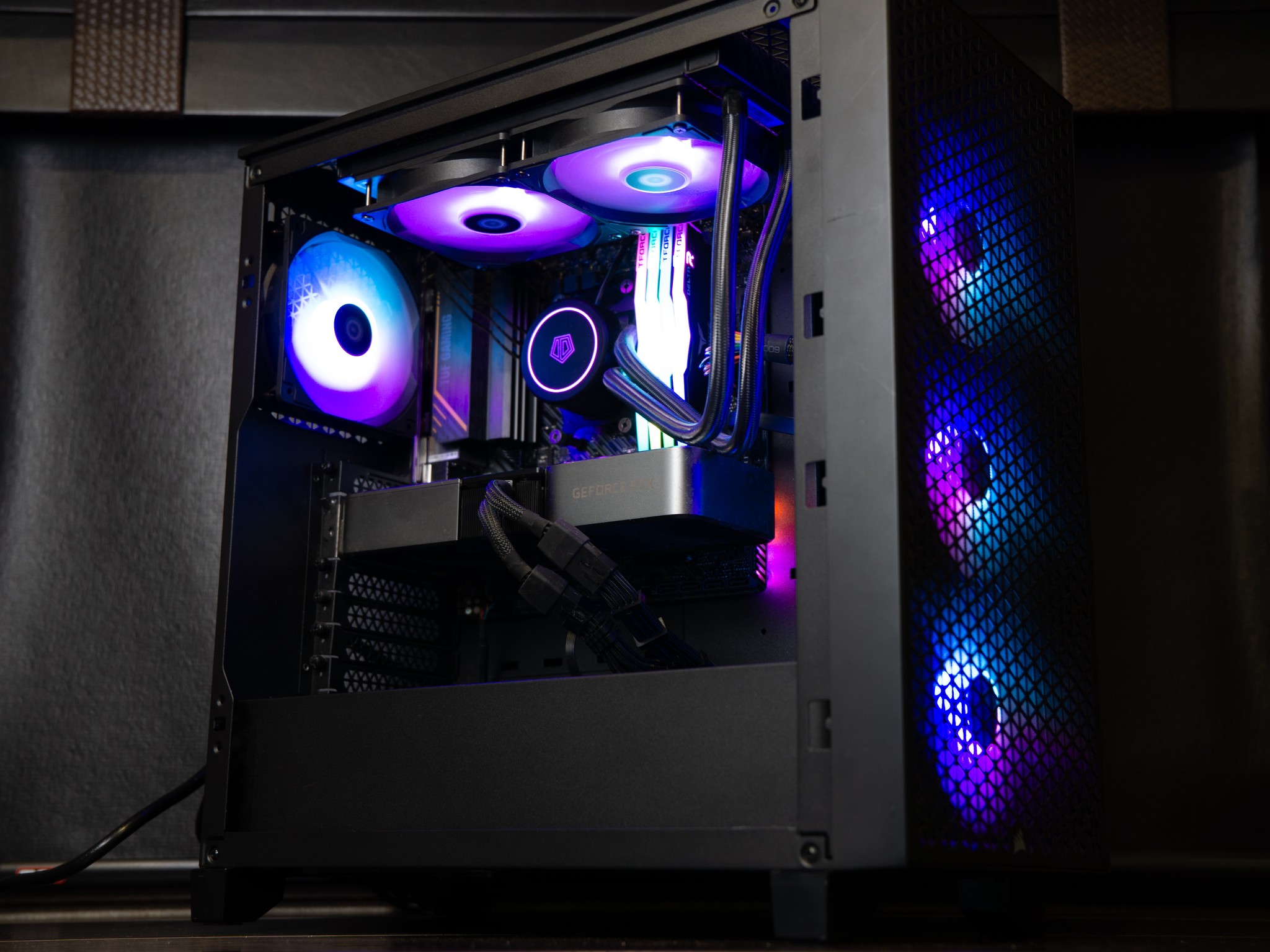 自作ゲーミングPC RTX 3070 3700X 32GB Gaming PC | RTX 3070 Ti | Ryzen 7 3700x | 16GB RAM | 1TB SSD | | Jawa