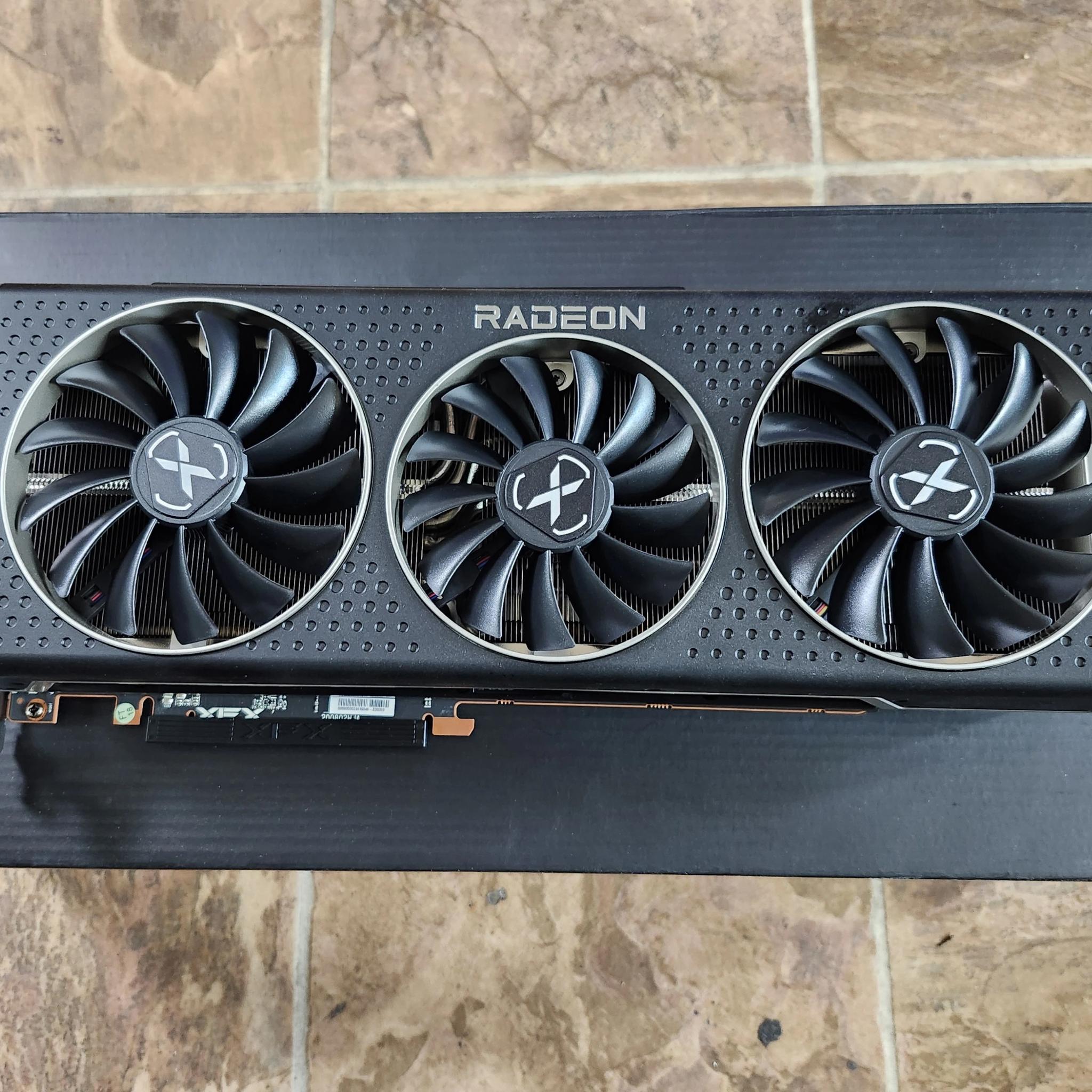 XFX Speedster MERC319 Radeon RX 6800 XT