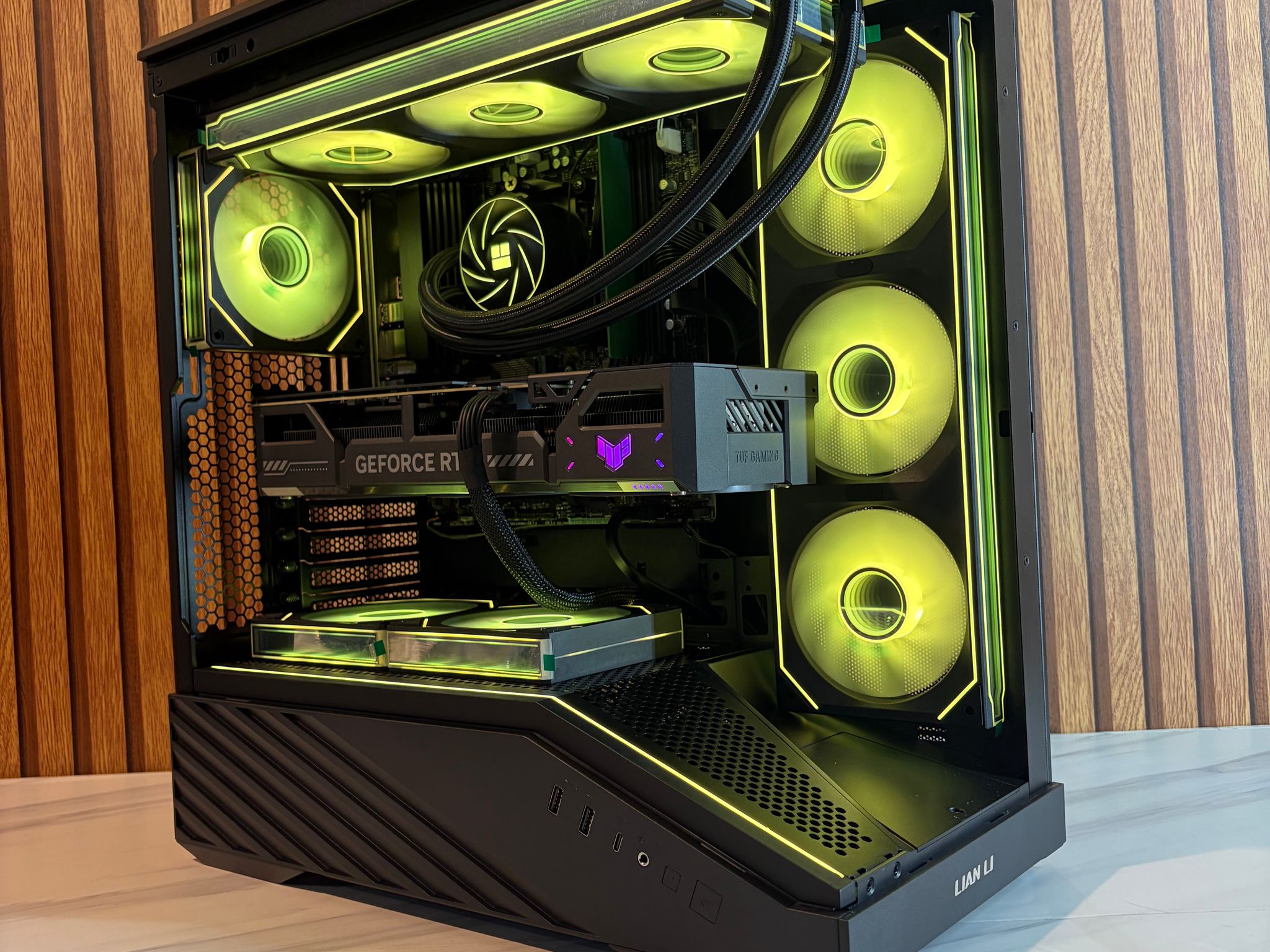 RTX 5070 |  RYZEN 7 7800X3D | 16GB DDR5 | 750w PSU | 1TB NVME | 360MM AIO