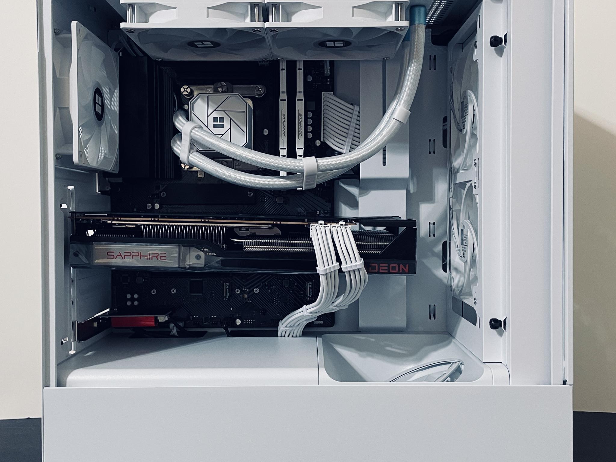 ❄️Liquid Cooled 4K/1440p White Gaming PC - RX 6800 XT 16GB ● i5 12600KF ● 32GB RAM ● 1TB NVMe SSD