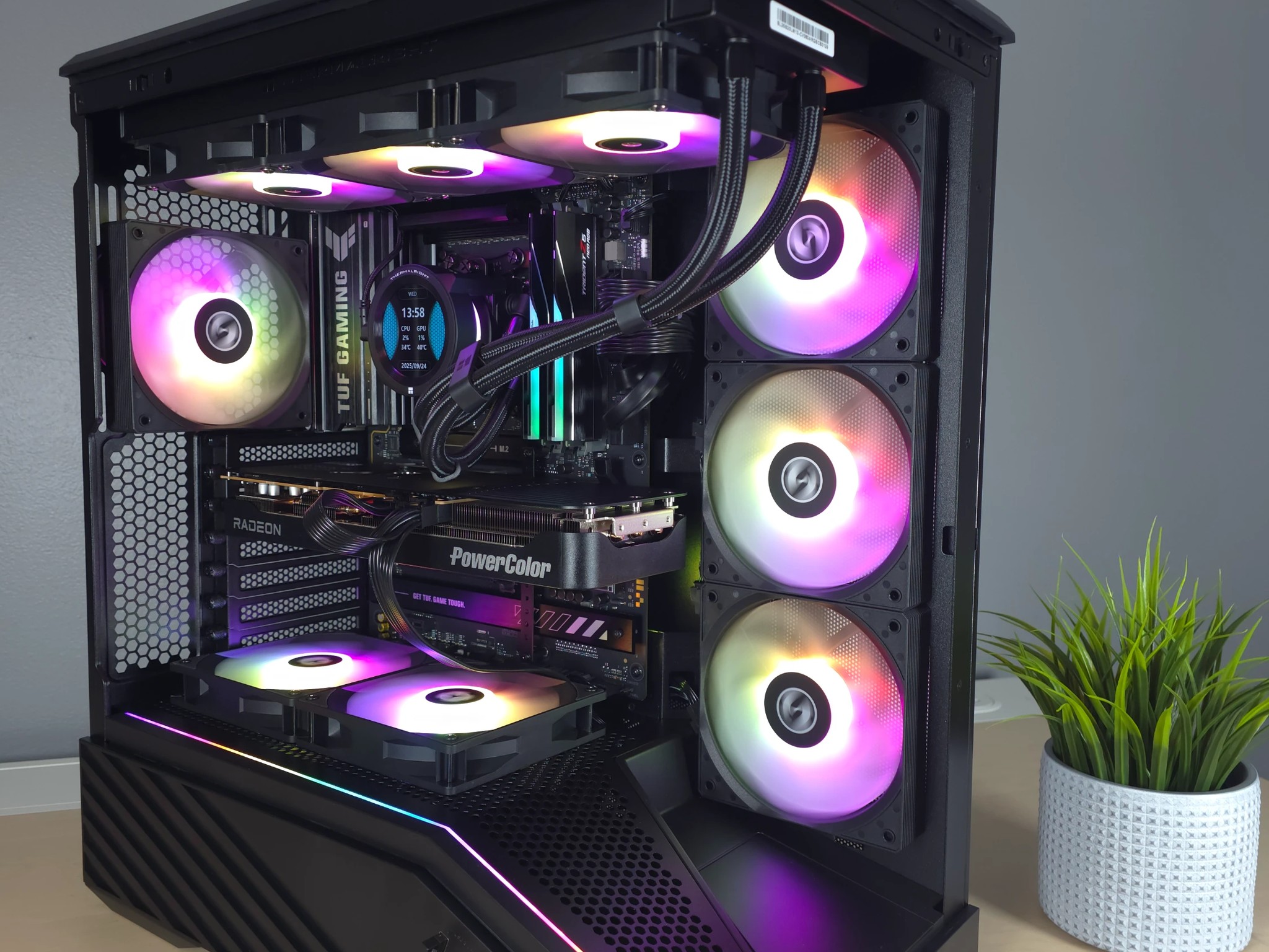 All AMD I All-Black 4K Gaming PC | Ryzen 7 9800X3D | RX 9070 XT 16 GB | 32GB | 2TB | 2 Year Warranty