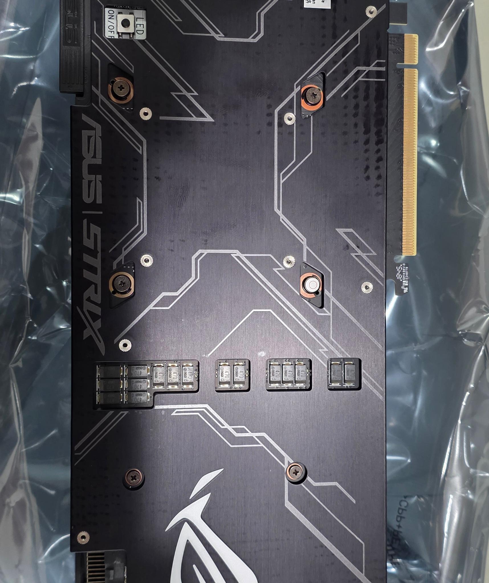 ASUS ROG Strix GeForce RTX 2080 SUPER GAMING