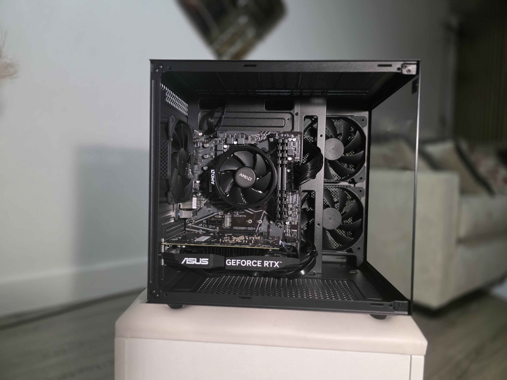 All-Black Gaming PC – Ryzen 5 5500 + RTX 3050 | 16GB RAM | 1TB Storage | Windows 11