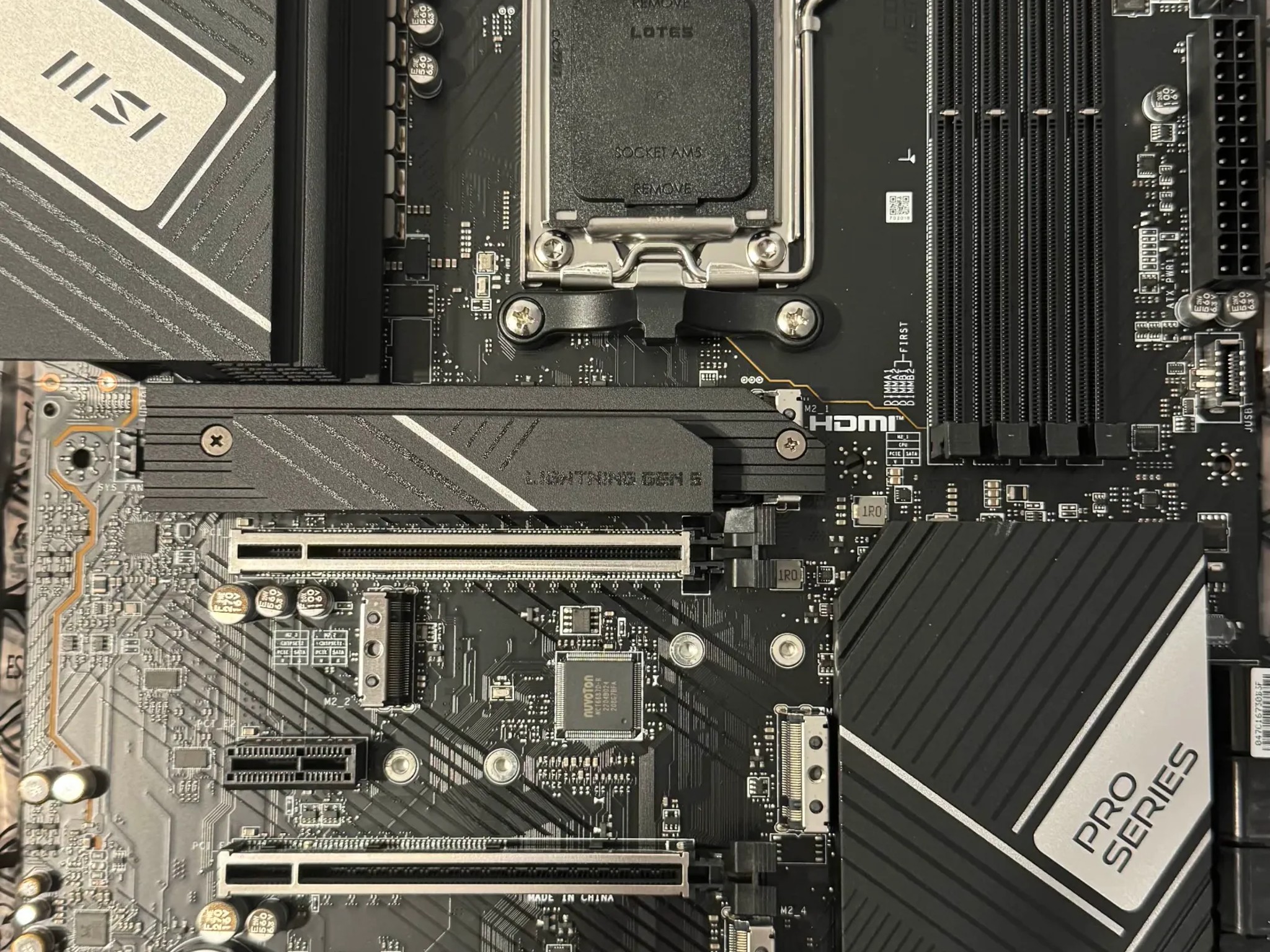 MSI PRO X670-P Wifi
