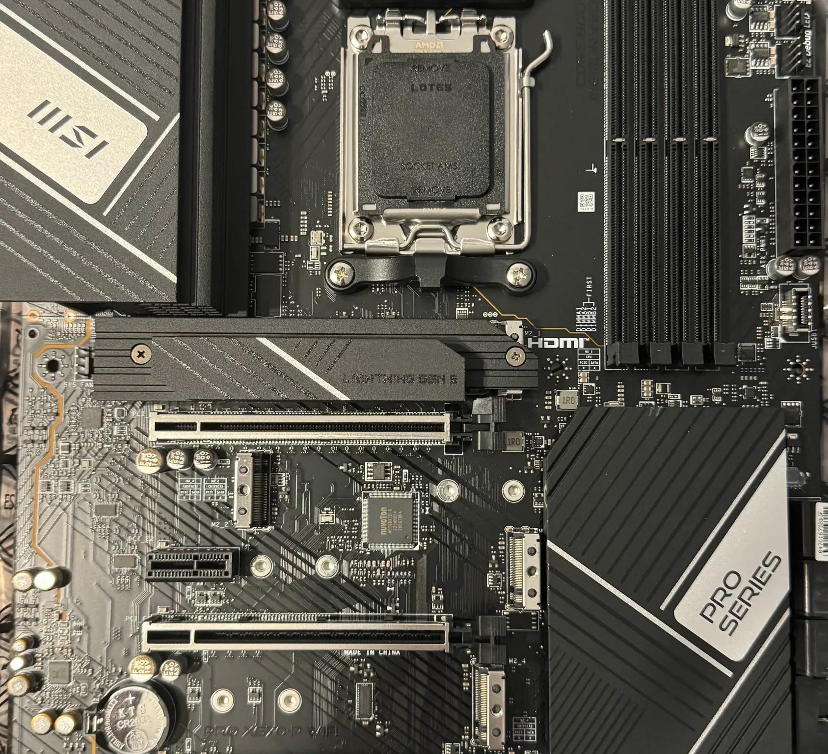 MSI PRO X670-P Wifi