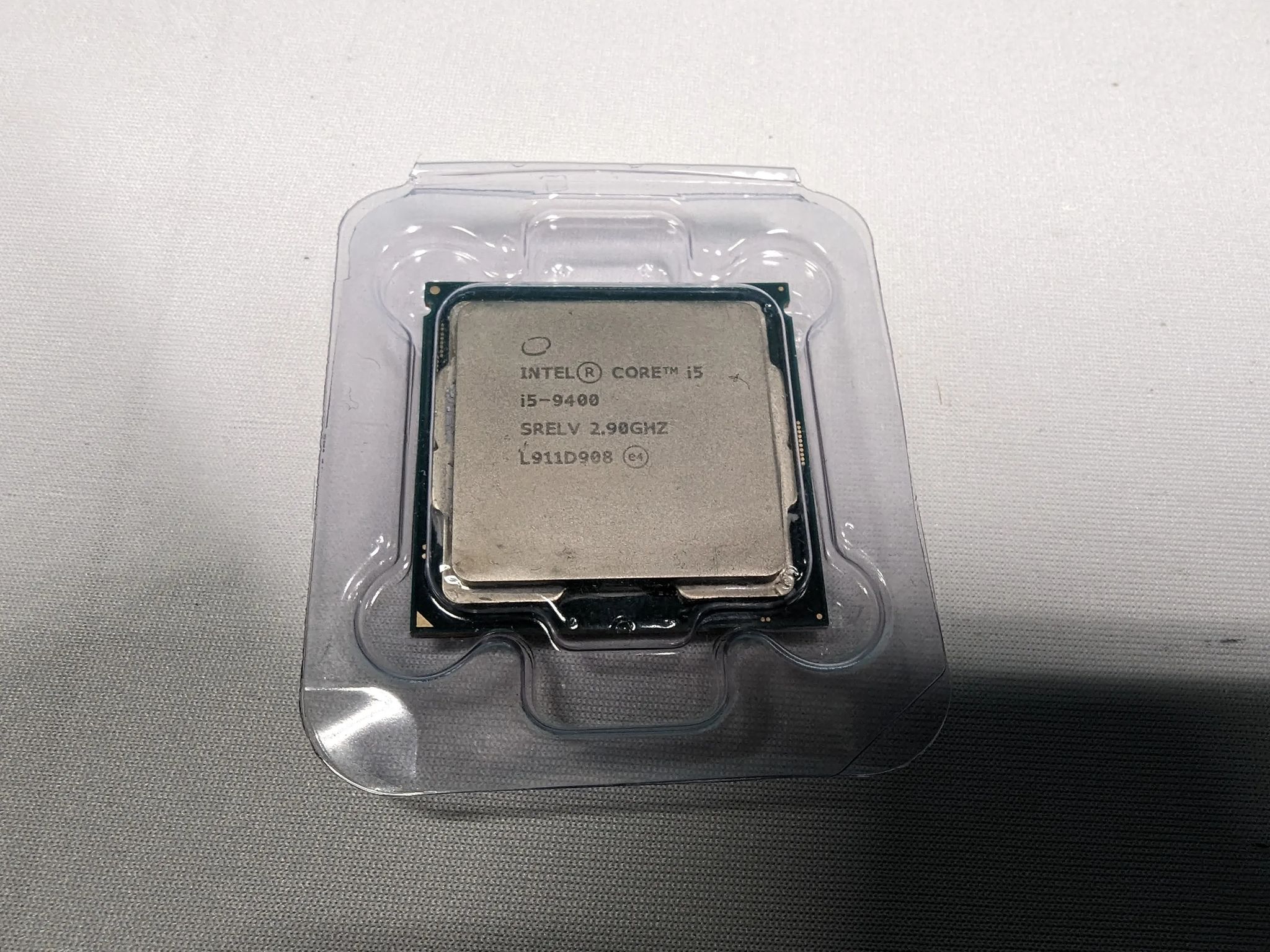 i5-9400 @ 2.9ghz. Free Ship.