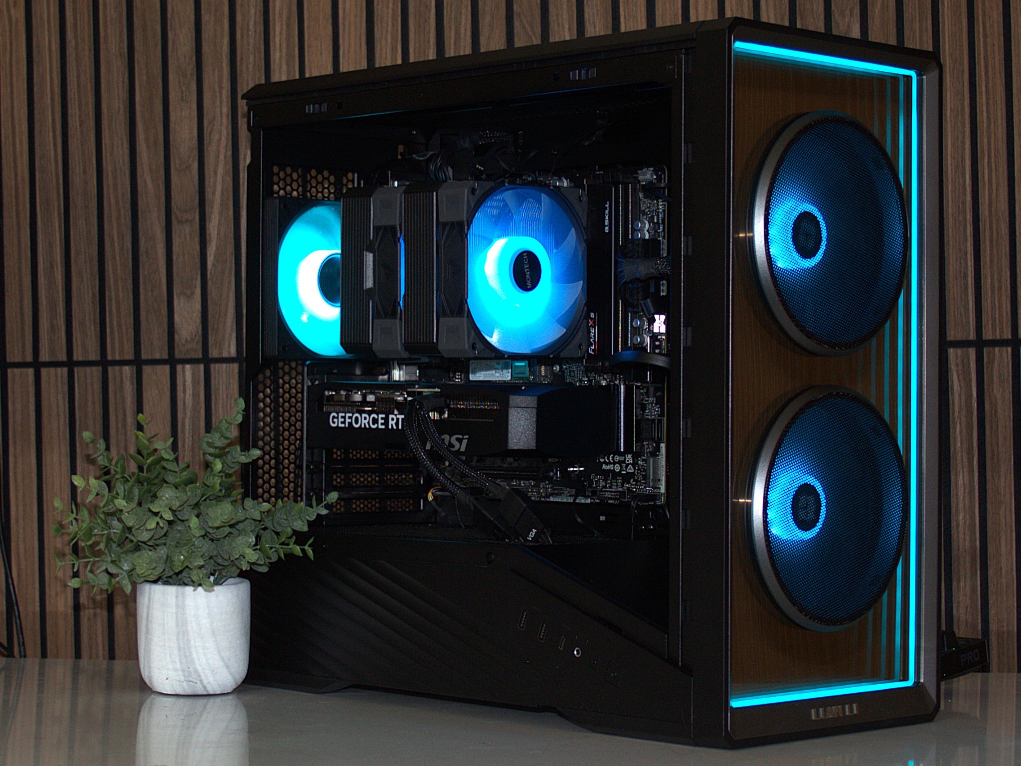RTX 5070 12GB | 7500X3D | DDR5 | NVME  | Lian LI  | Windows 11 | WIFI | 750W GOLD