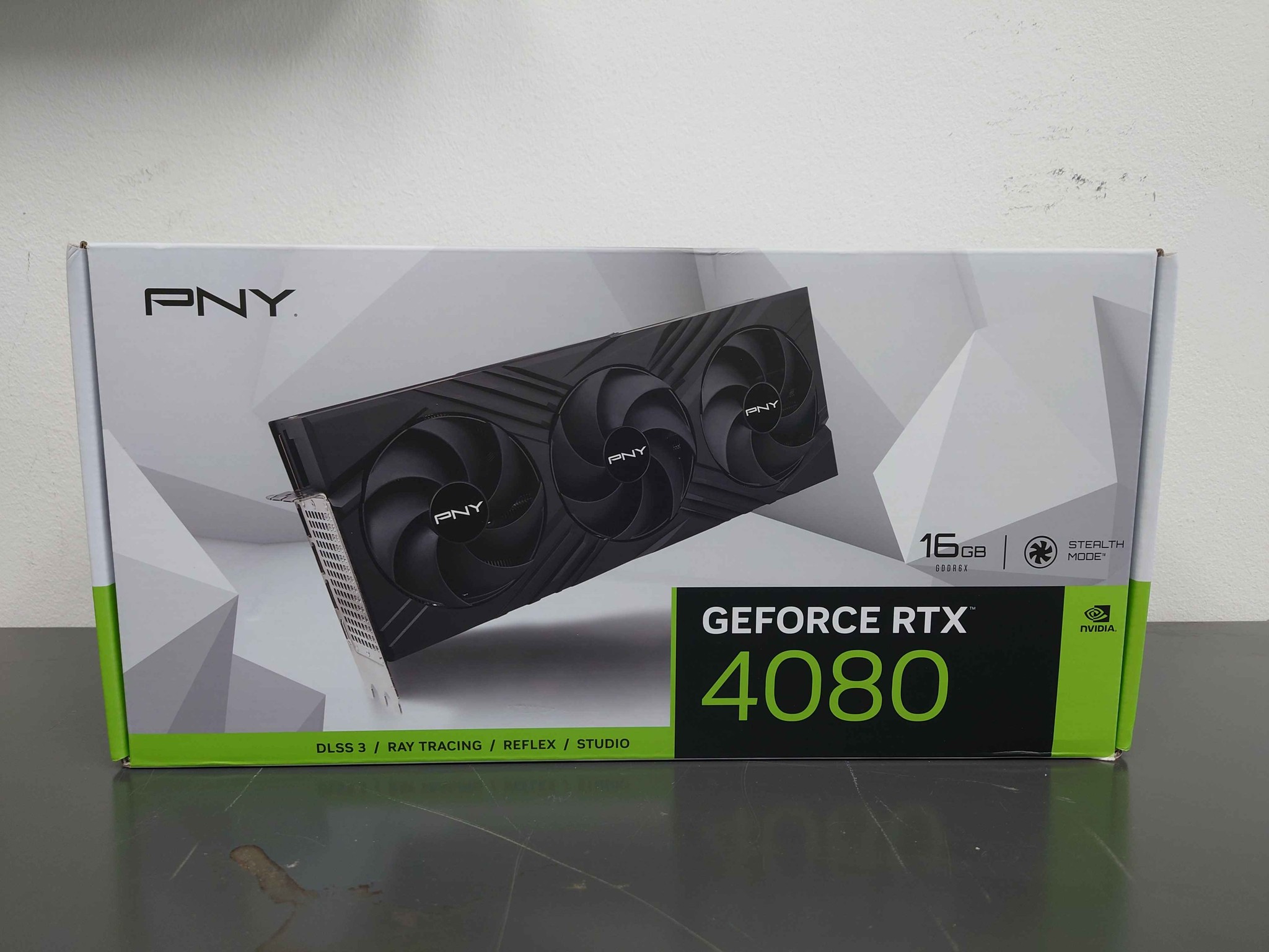 PNY VERTO GeForce RTX 4080 (Repasted, Repadded, 4090 Cooler)