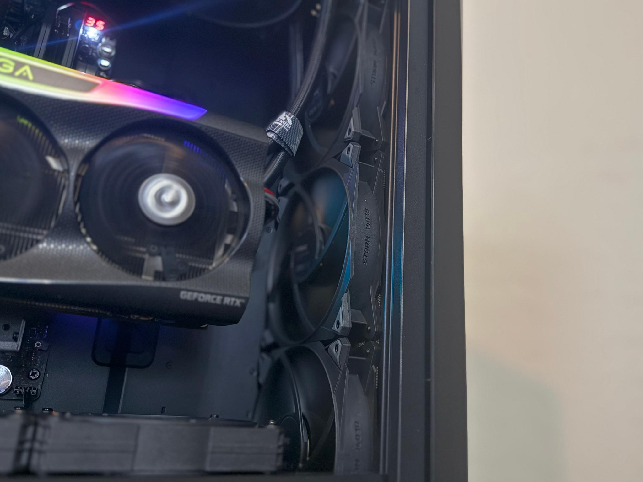 The Dark Sentinel – RTX 3090 Ti | 9950X | 64GB RAM | 4TB NVMe | 1000W Gold | AI & Creator Fortress