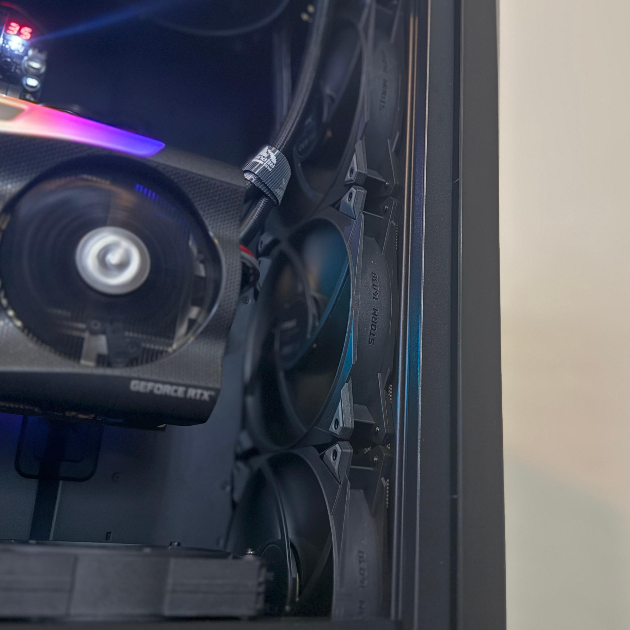 The Dark Sentinel – RTX 3090 Ti | 9950X | 64GB RAM | 4TB NVMe | 1000W Gold | AI & Creator Fortress