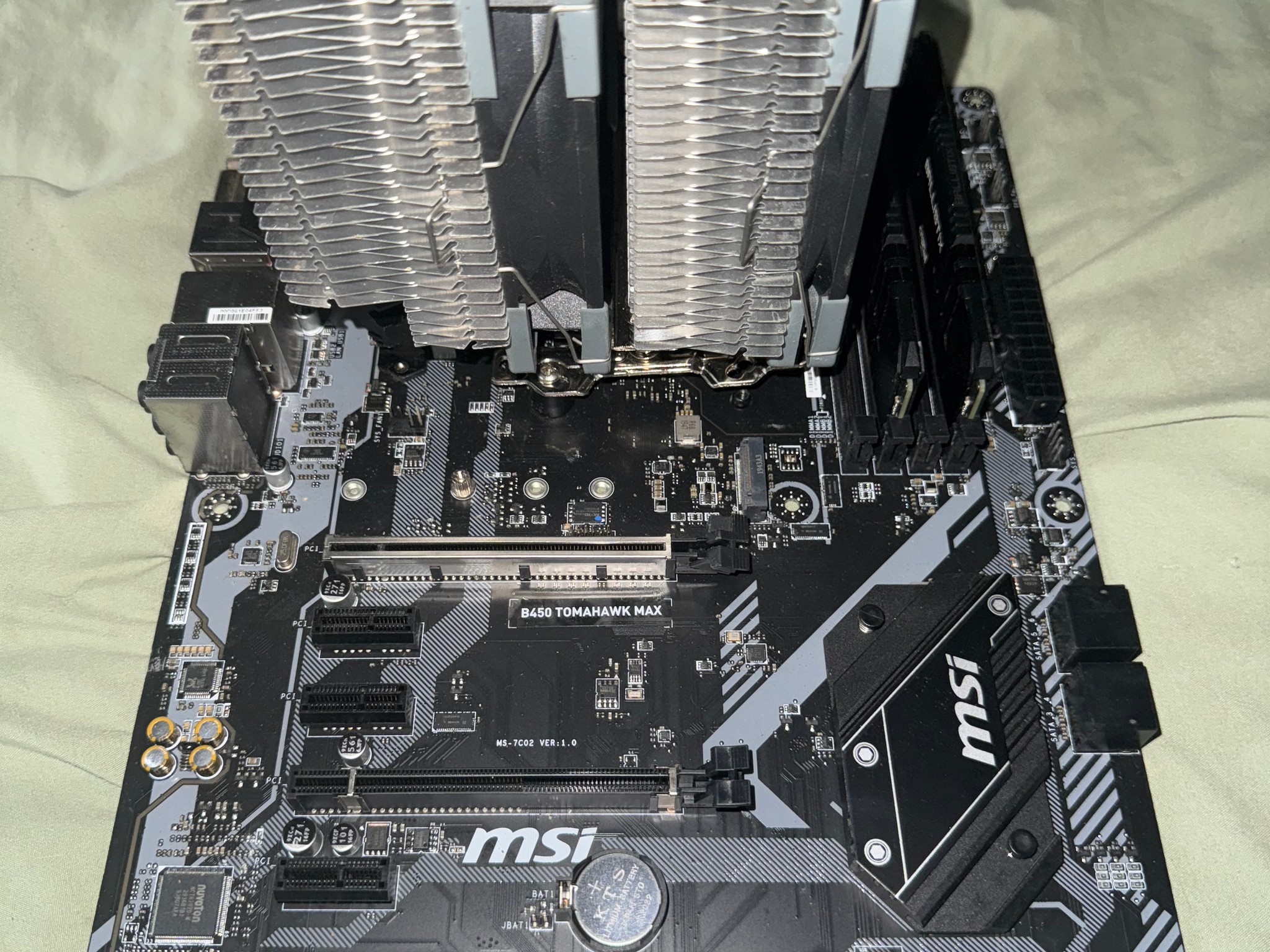 On sale! RYZEN 5600X, 16GB DDR4, TOMOHAWK MOBO AND PSU!