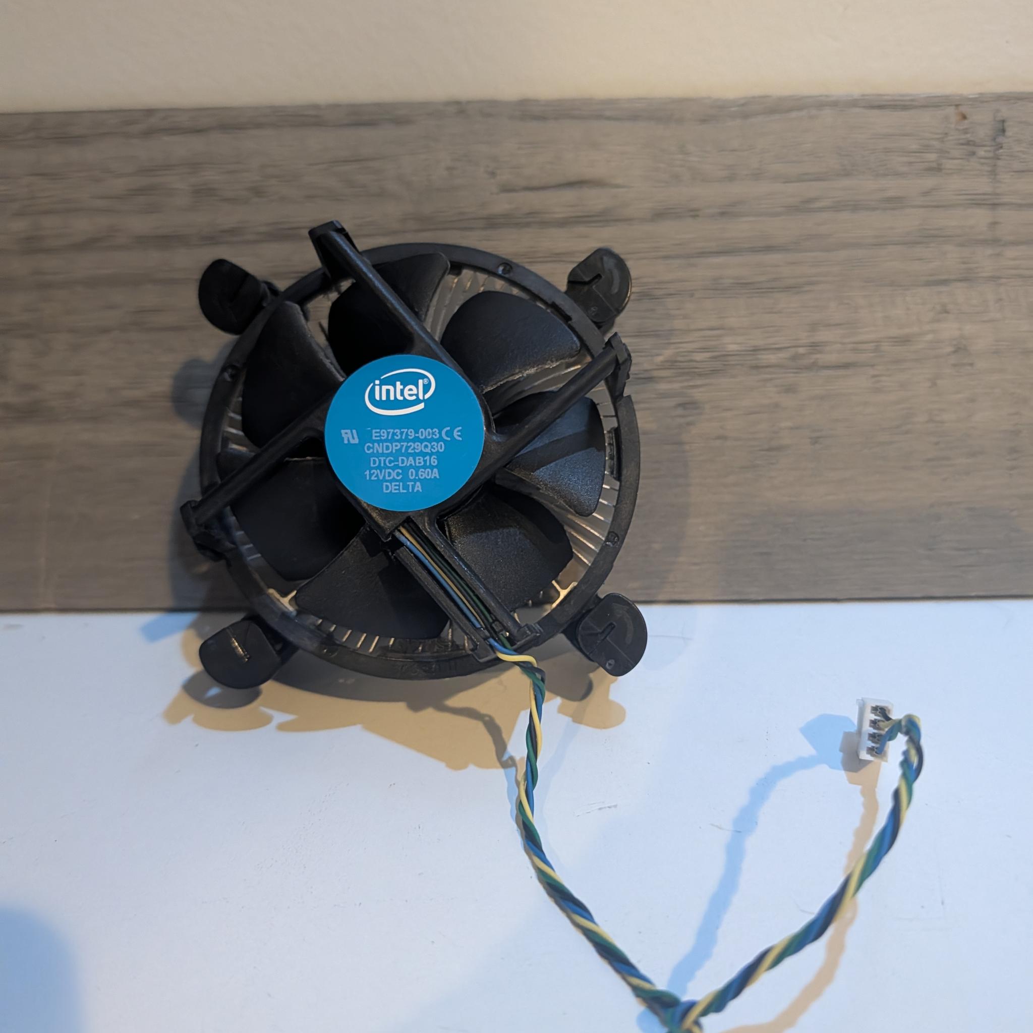 Intel LGA 115x stock cooler