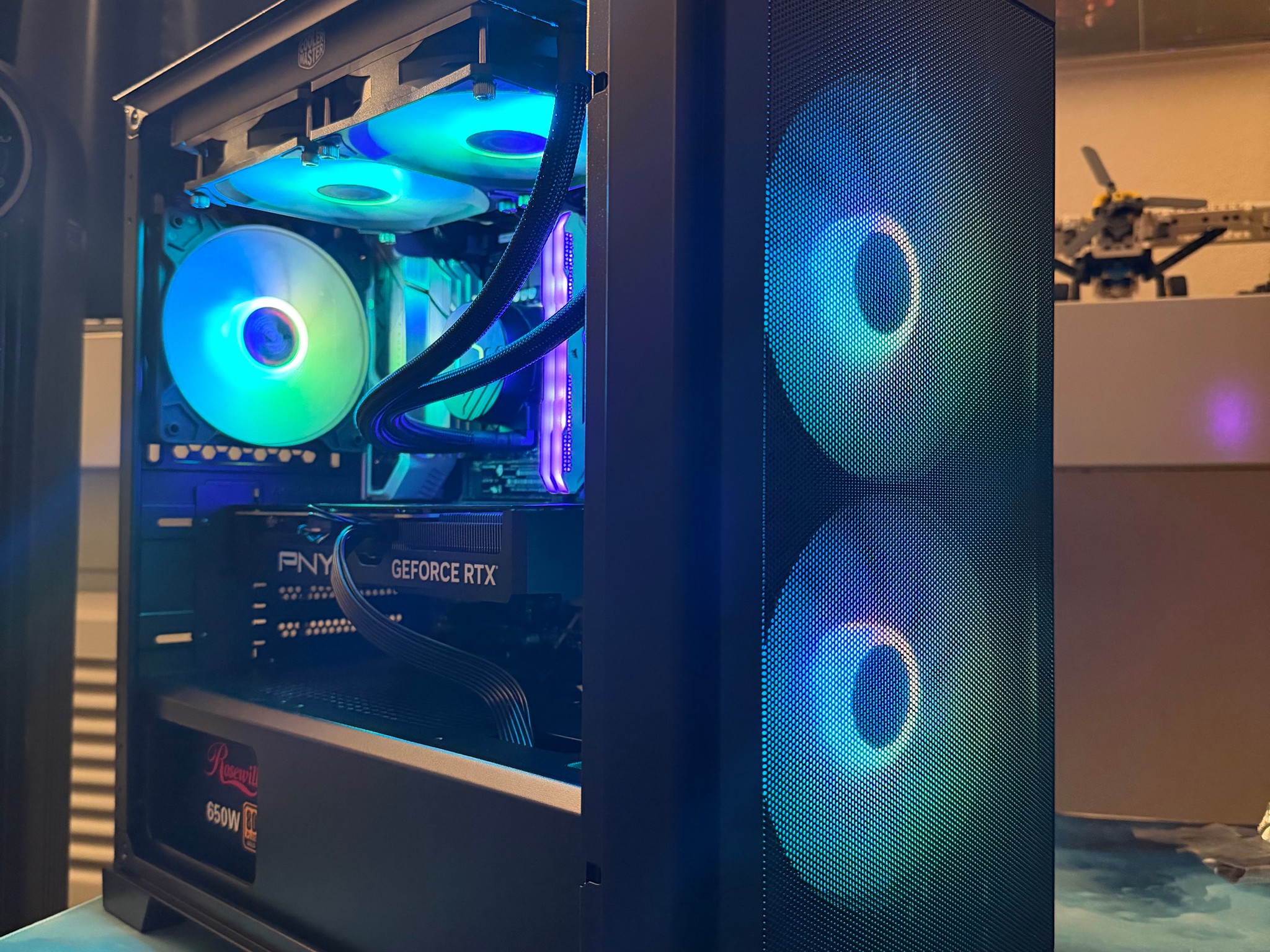Intel Productivity PC! - Intel i5-14600KF | RTX 4070 Super | 32GB DDR4 | 3.25TB Storage!