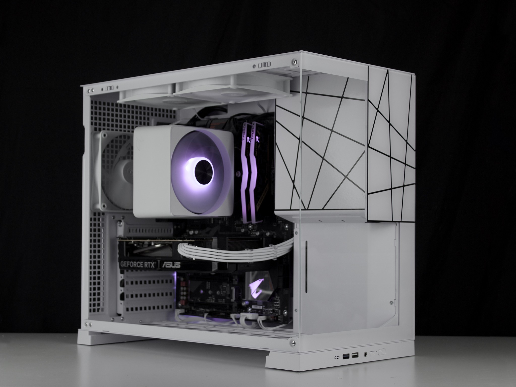 🧊❄️🧊 White Gaming PC – RTX 5060, Ryzen 5 5600X, 16GB RAM, 1TB SSD - WiFi, BlueTooth 🧊❄️🧊